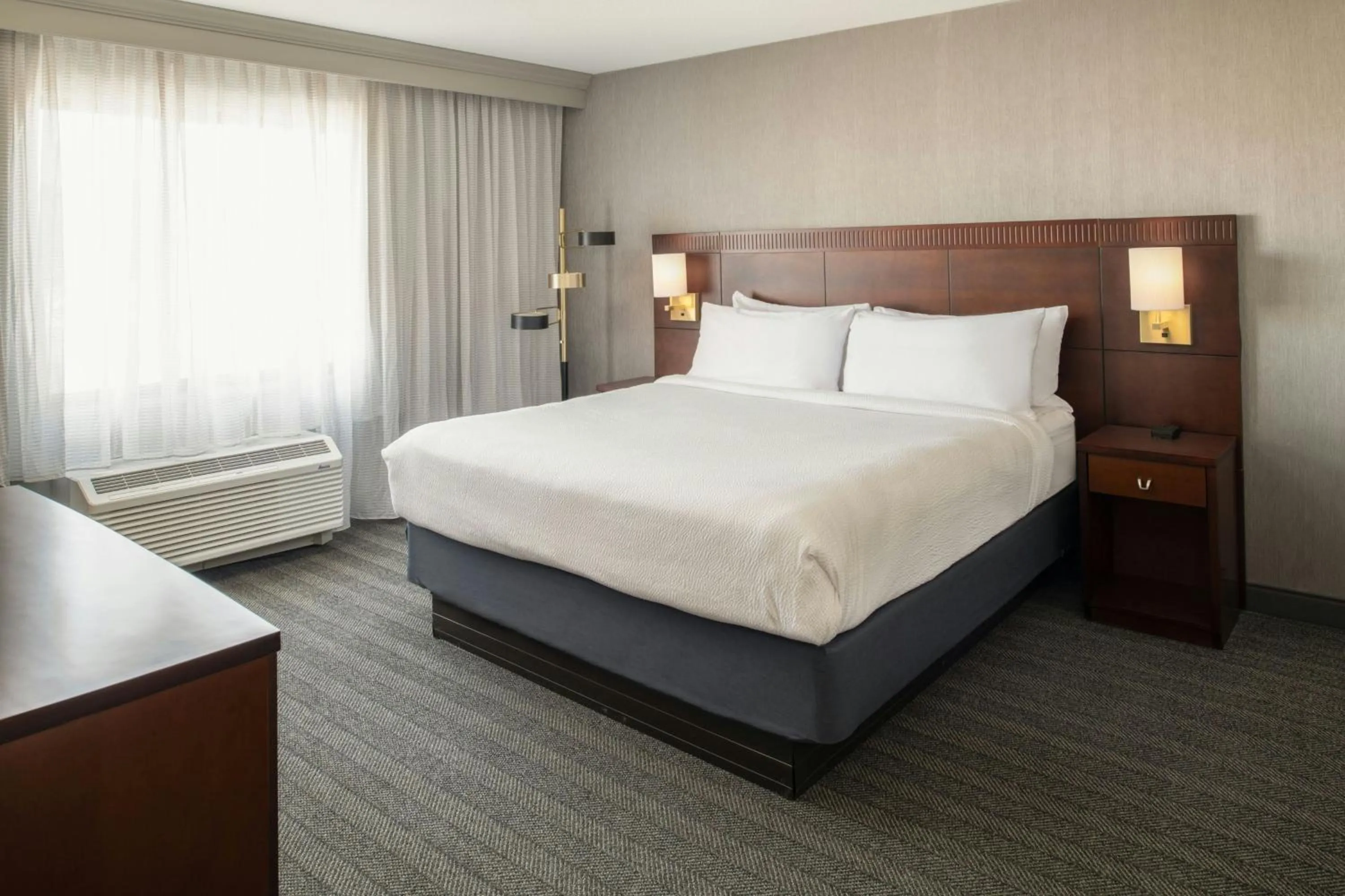 Bedroom, Bed in Courtyard Carson City