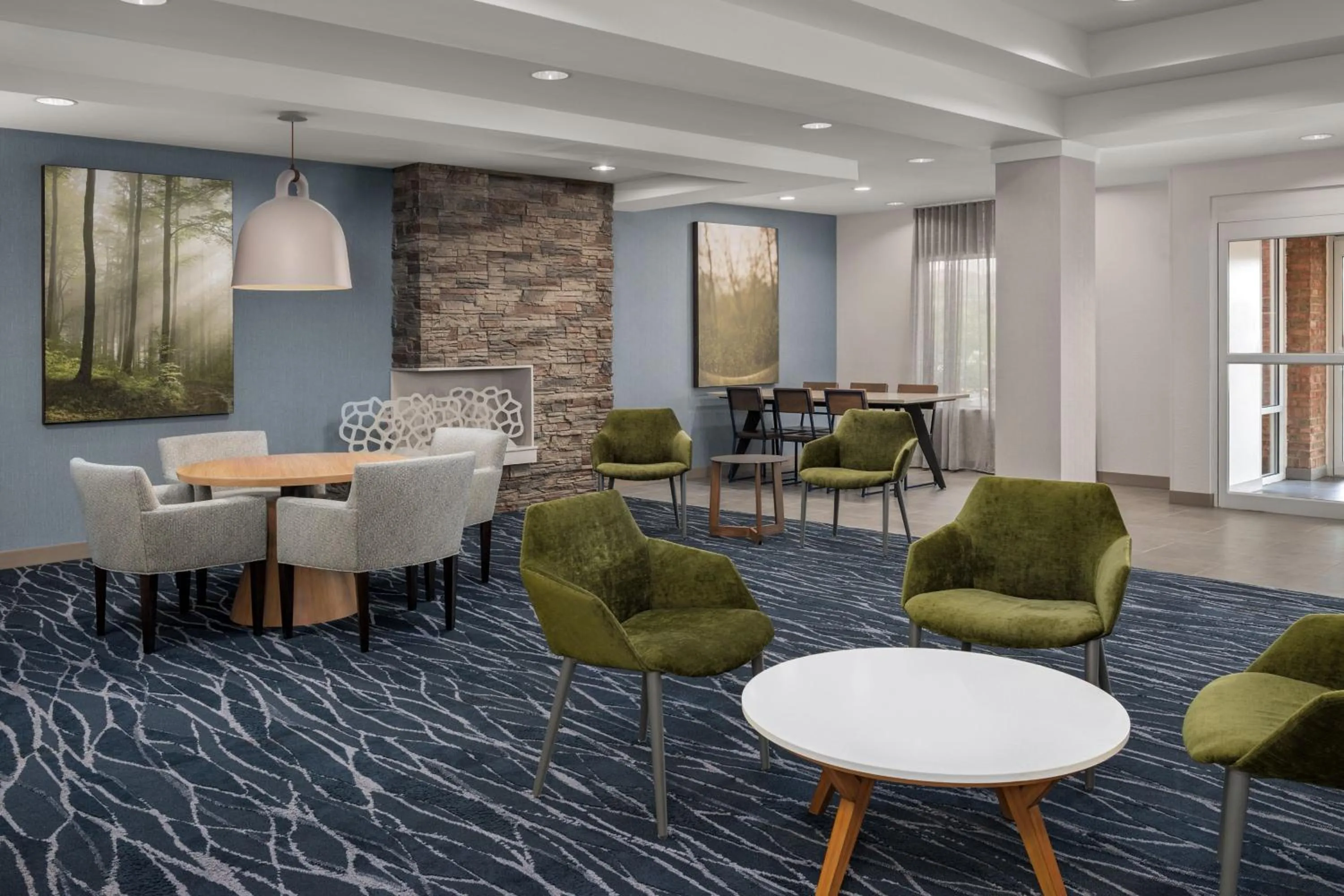 Lobby or reception in Fairfield Inn & Suites Roanoke Hollins/I-81
