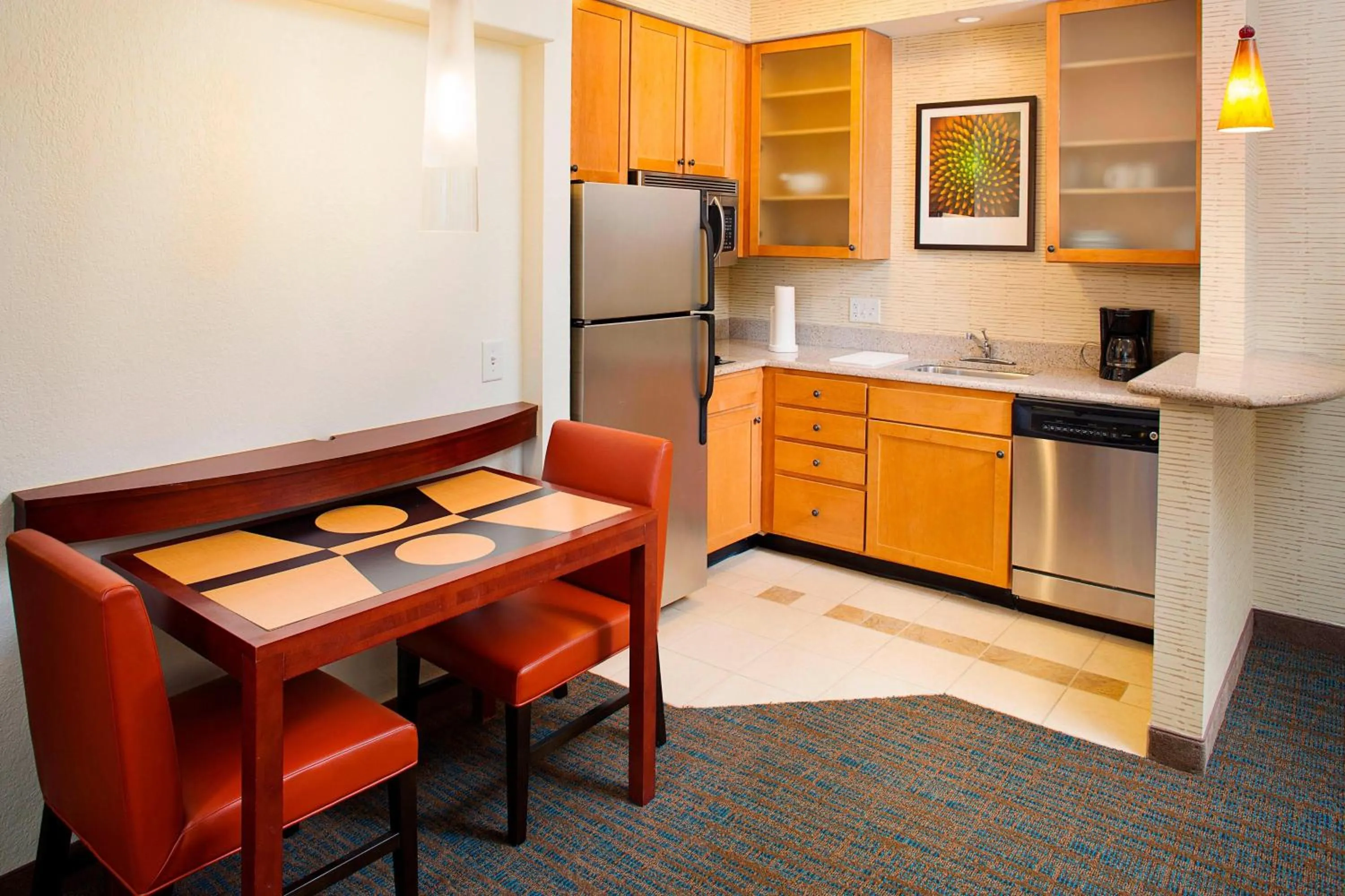 Kitchen or kitchenette in Residence Inn by Marriott Roanoke Airport