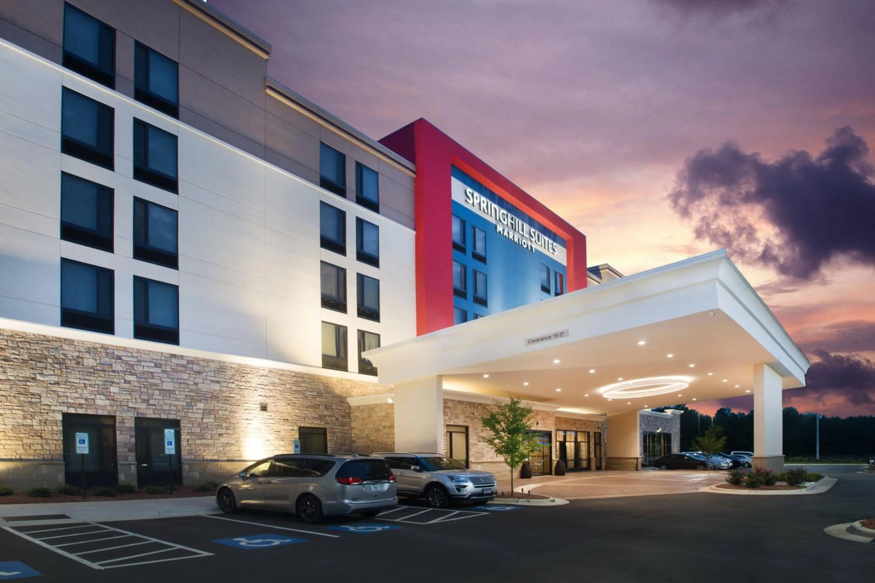Property building in SpringHill Suites by Marriott Fayetteville Fort Bragg