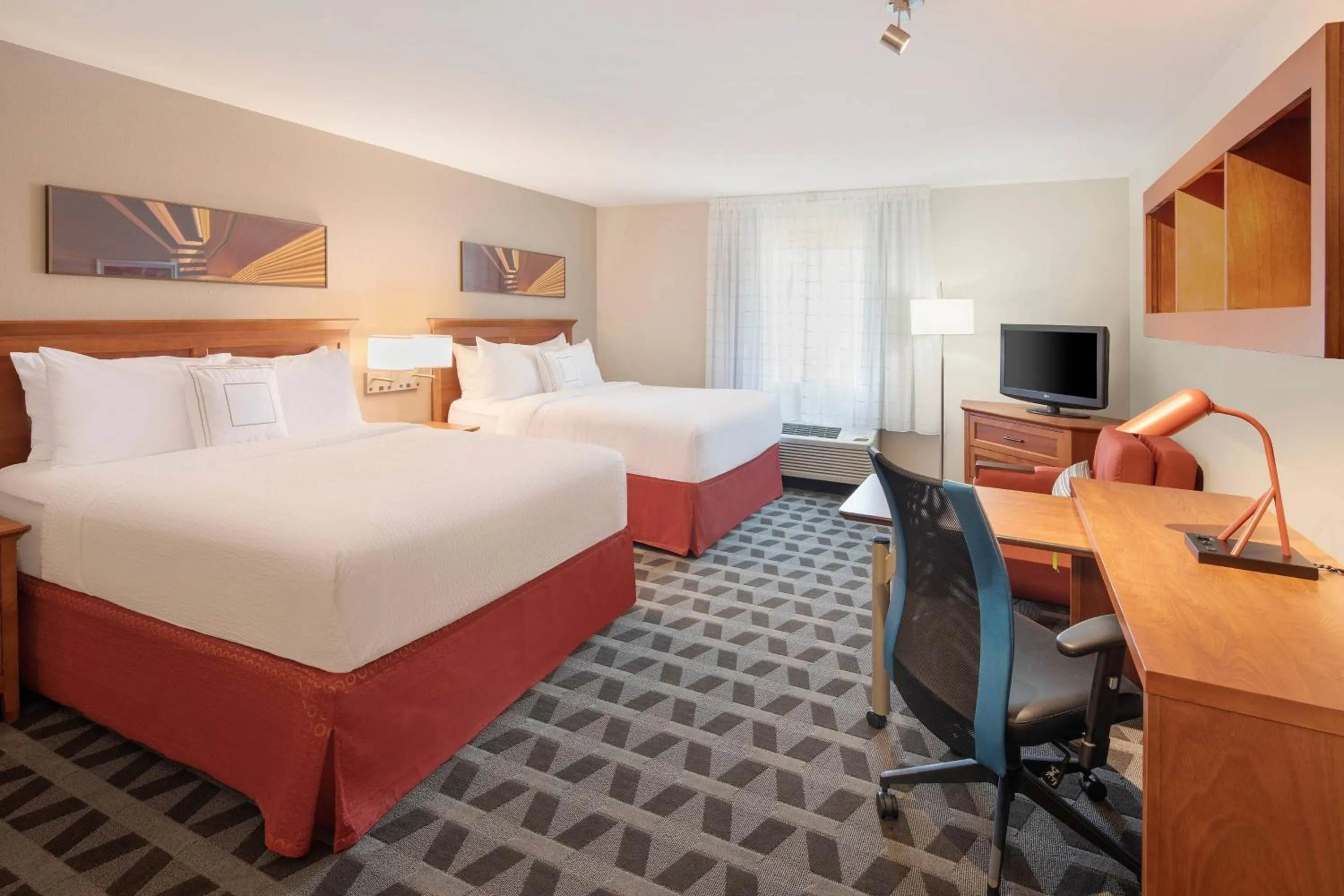 Photo of the whole room, Bed in TownePlace Suites by Marriott Bentonville Rogers