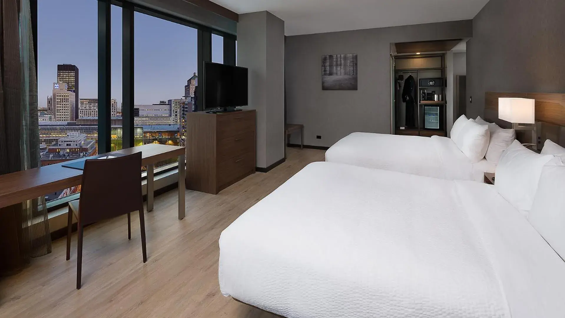 Two Queen Beds room in Hôtel AC Montréal Centre-ville Two Queen Beds room in Hôtel AC Montréal Centre-ville