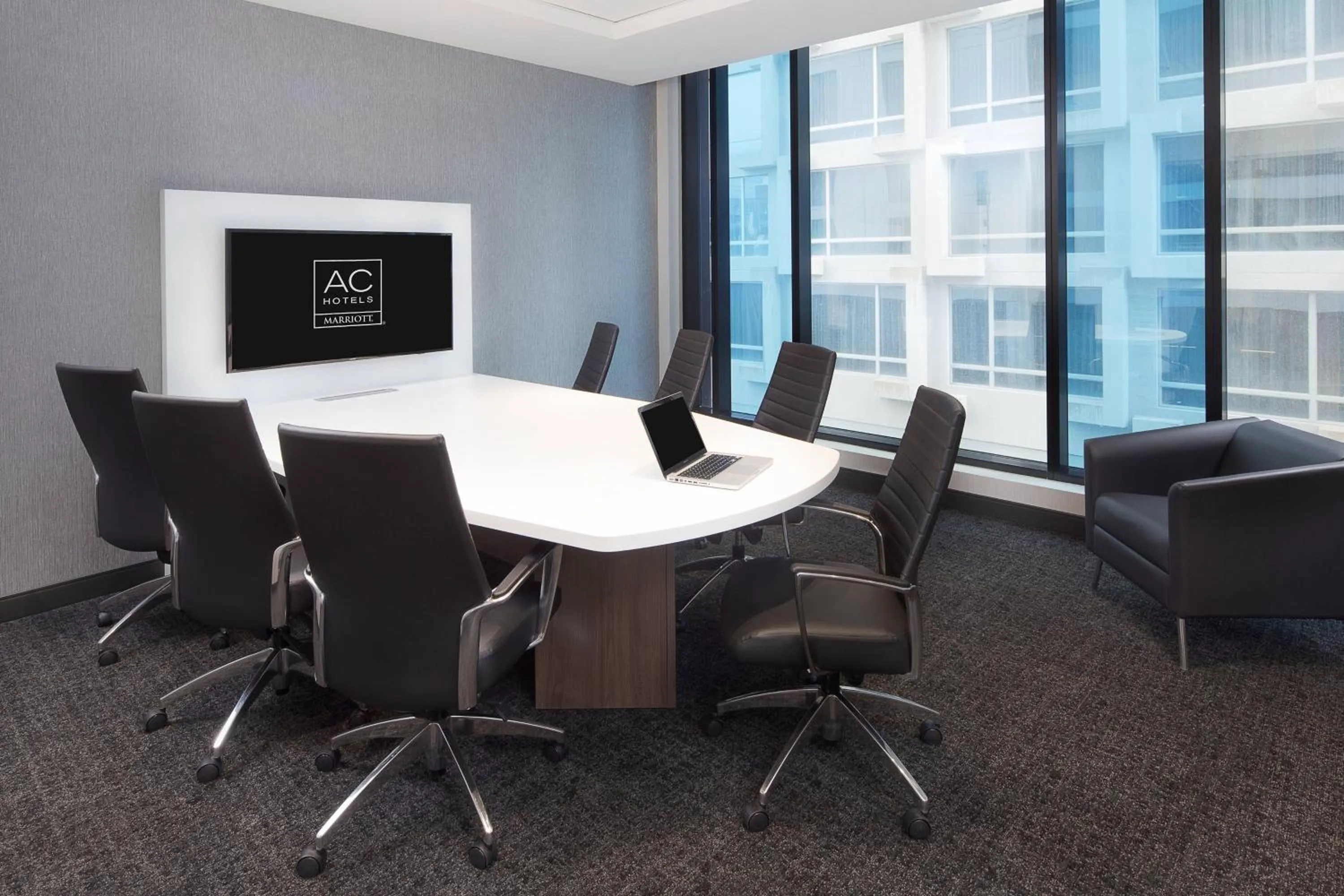 Meeting/conference room in Hôtel AC Montréal Centre-ville