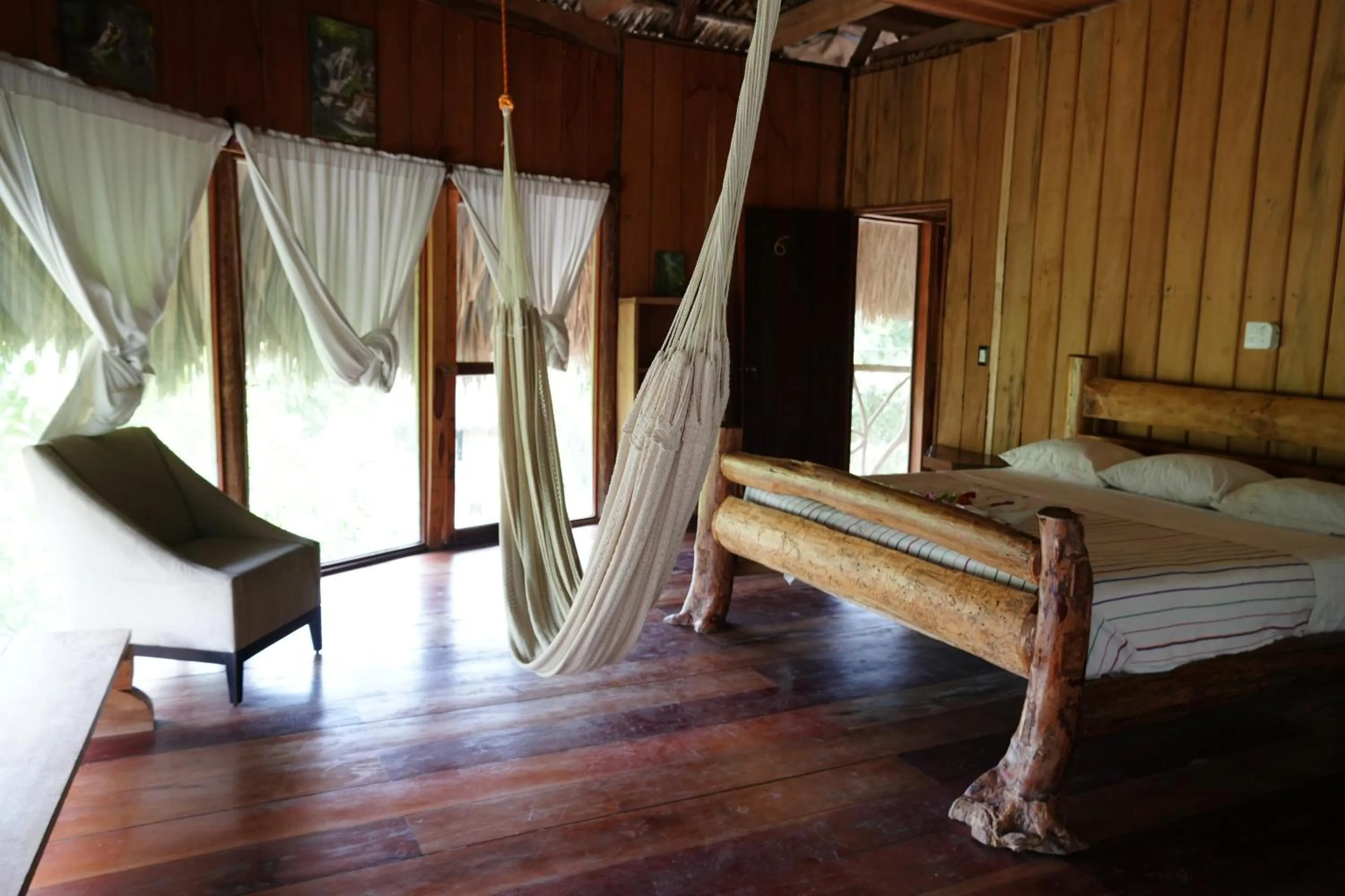 Bed in Eco Hotel Sak Nok