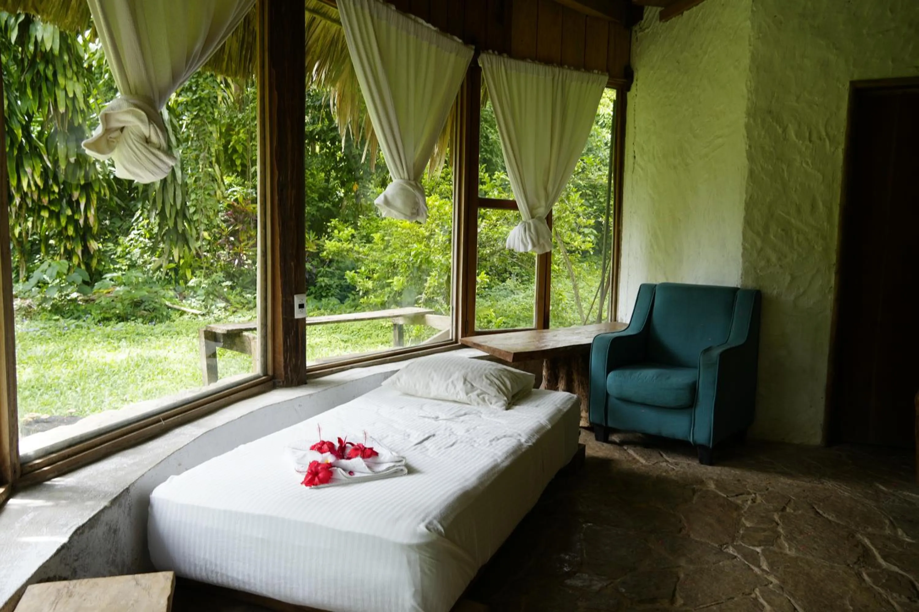 Bed in Eco Hotel Sak Nok