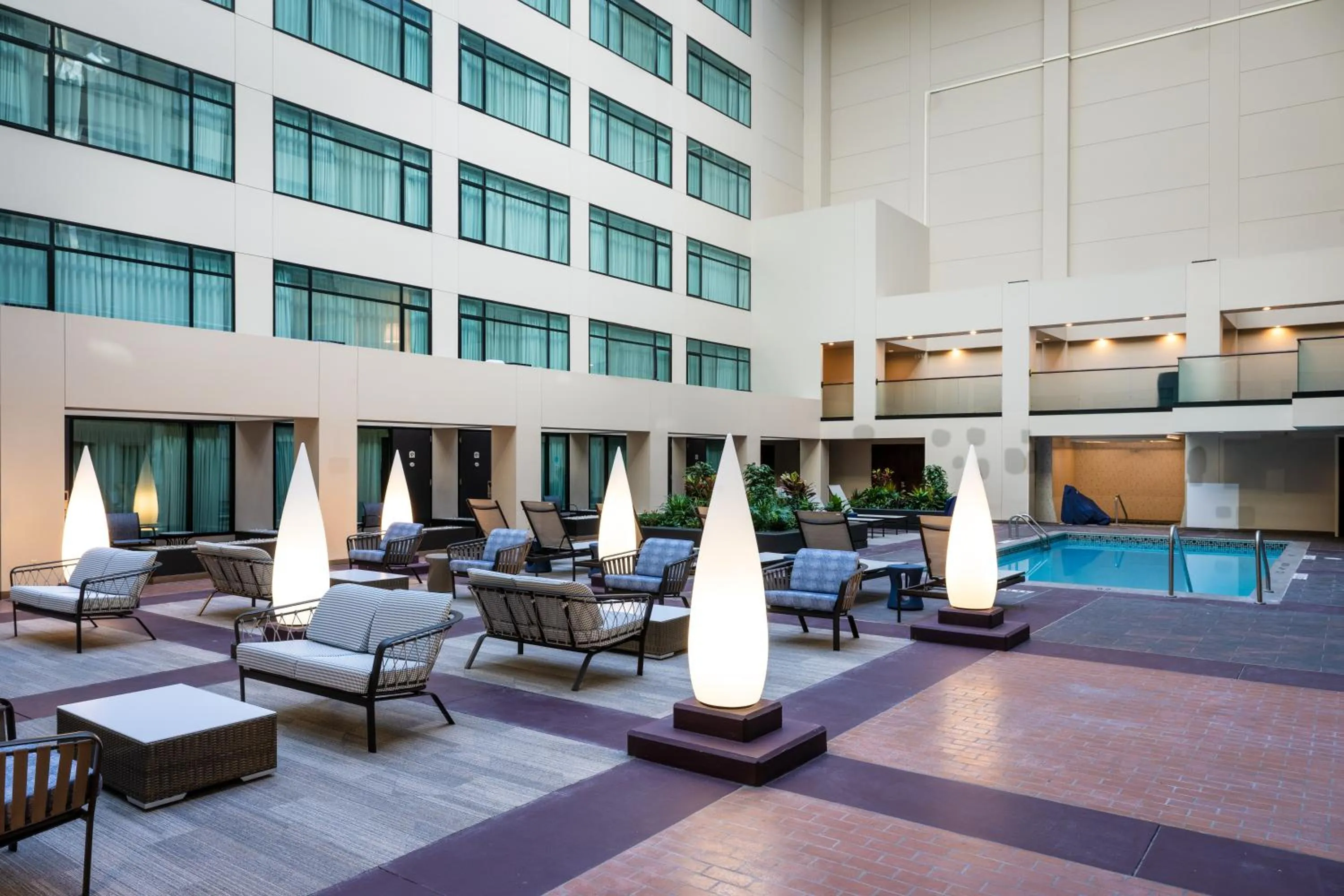 Pool view in Rochester Marriott Mayo Clinic Area