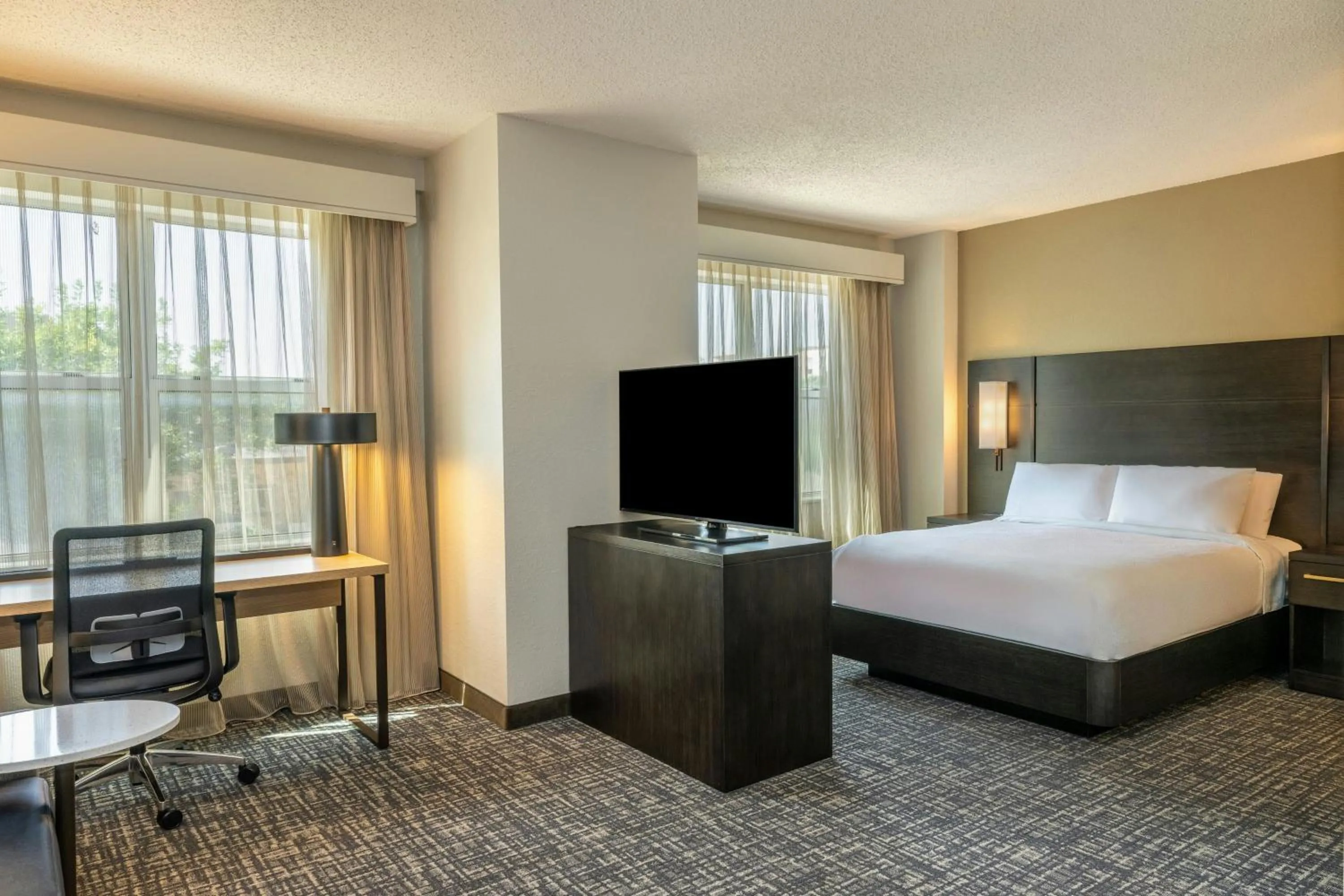 Photo of the whole room, Bed in Residence Inn Rochester Mayo Clinic Area