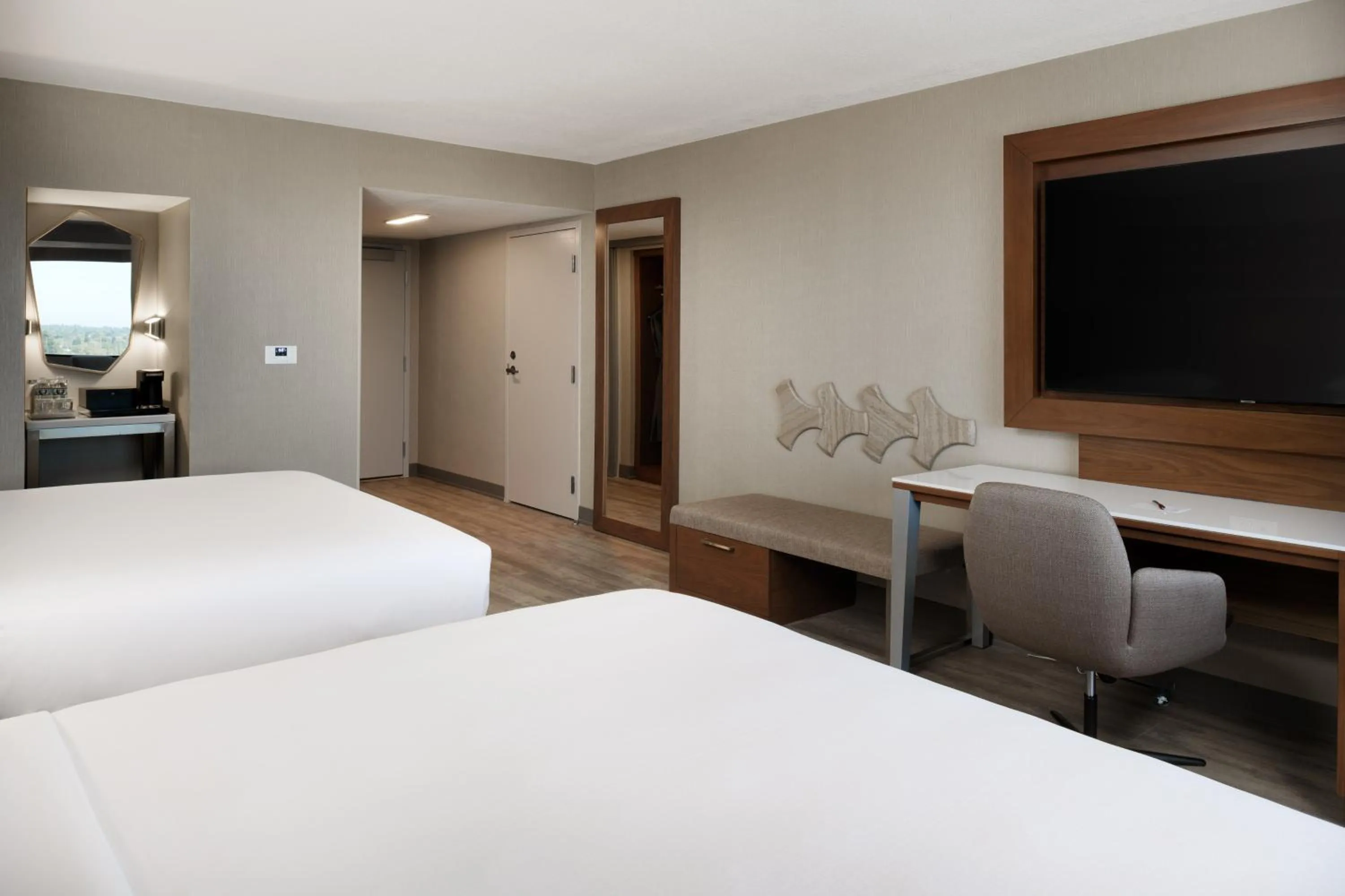 Photo of the whole room, Bed in Sacramento Marriott Rancho Cordova