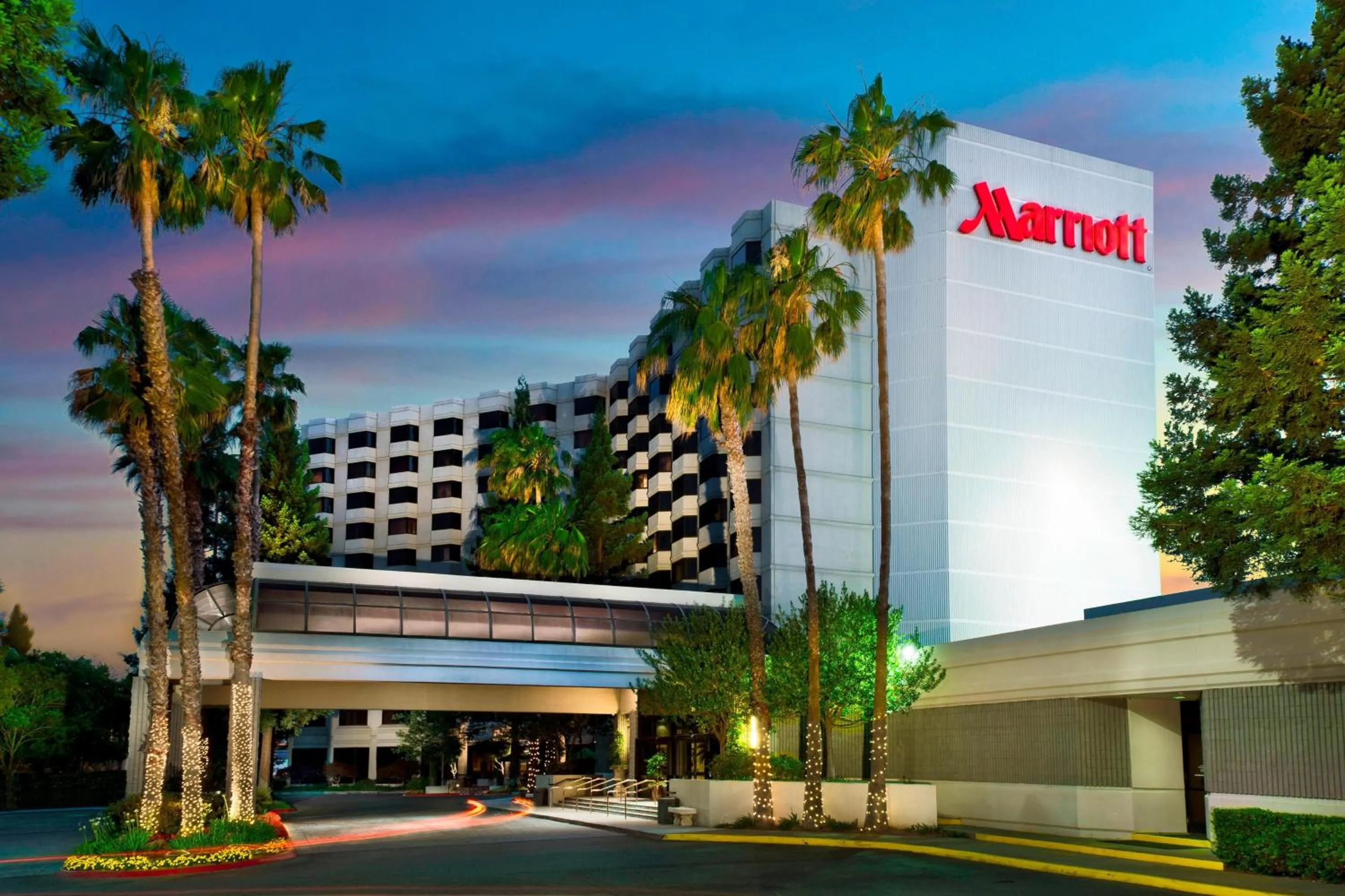 Property building in Sacramento Marriott Rancho Cordova