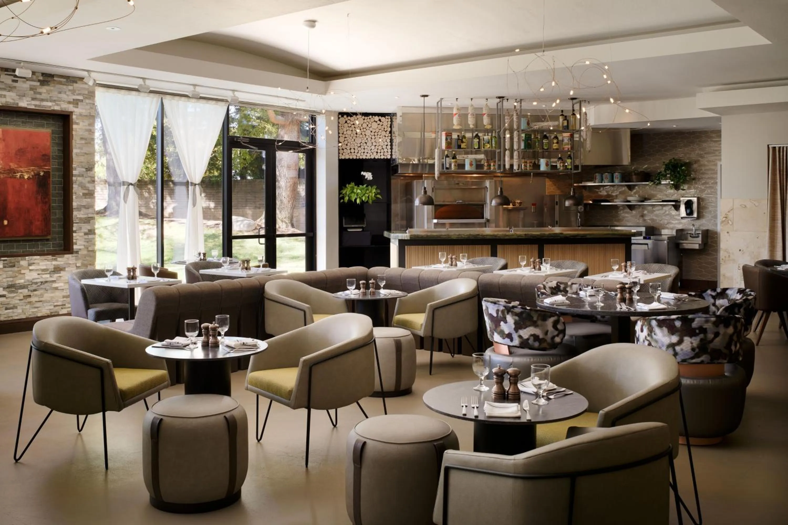 Restaurant/places to eat in Sacramento Marriott Rancho Cordova