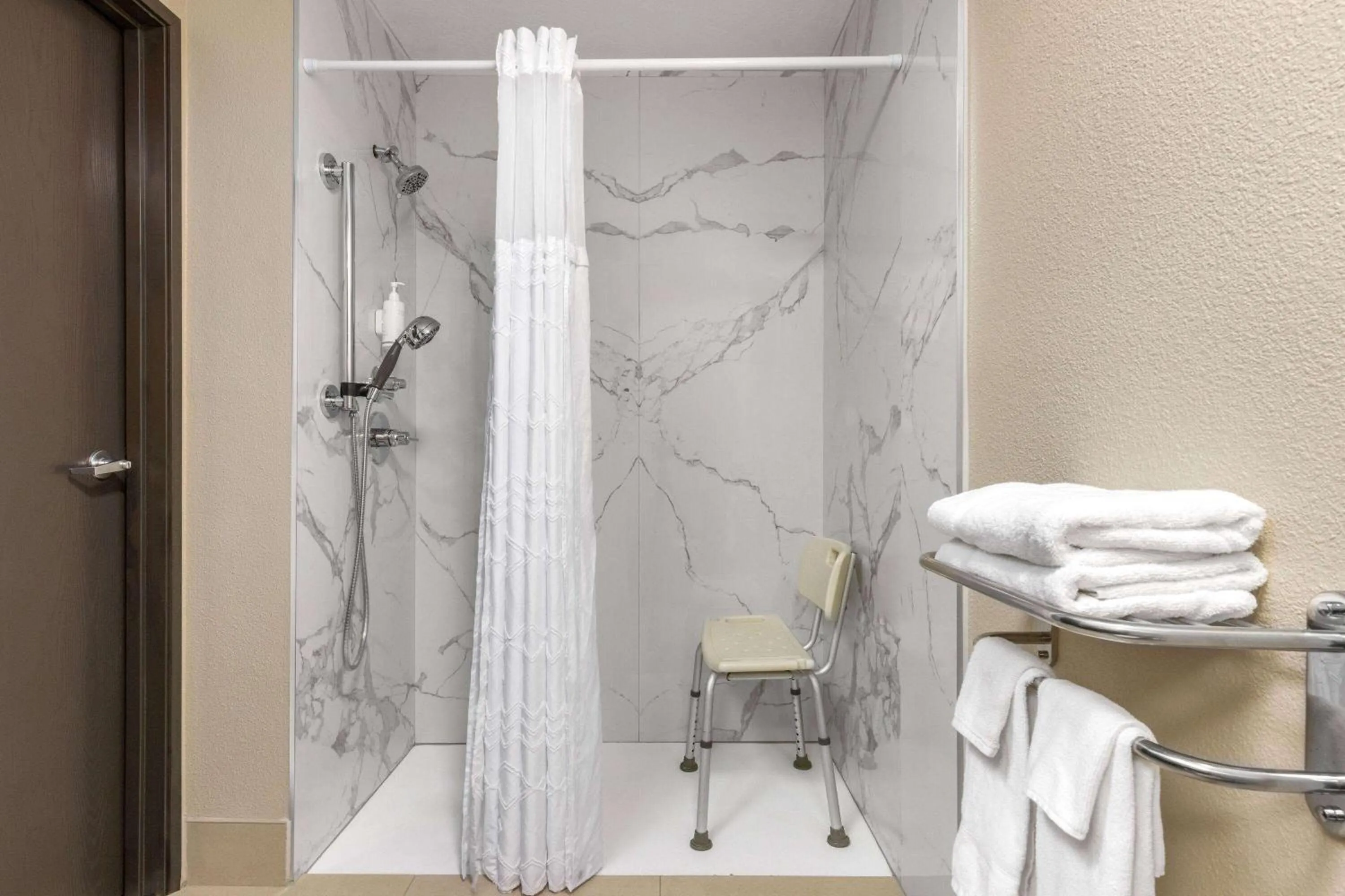 Shower in Days Inn by Wyndham Williams