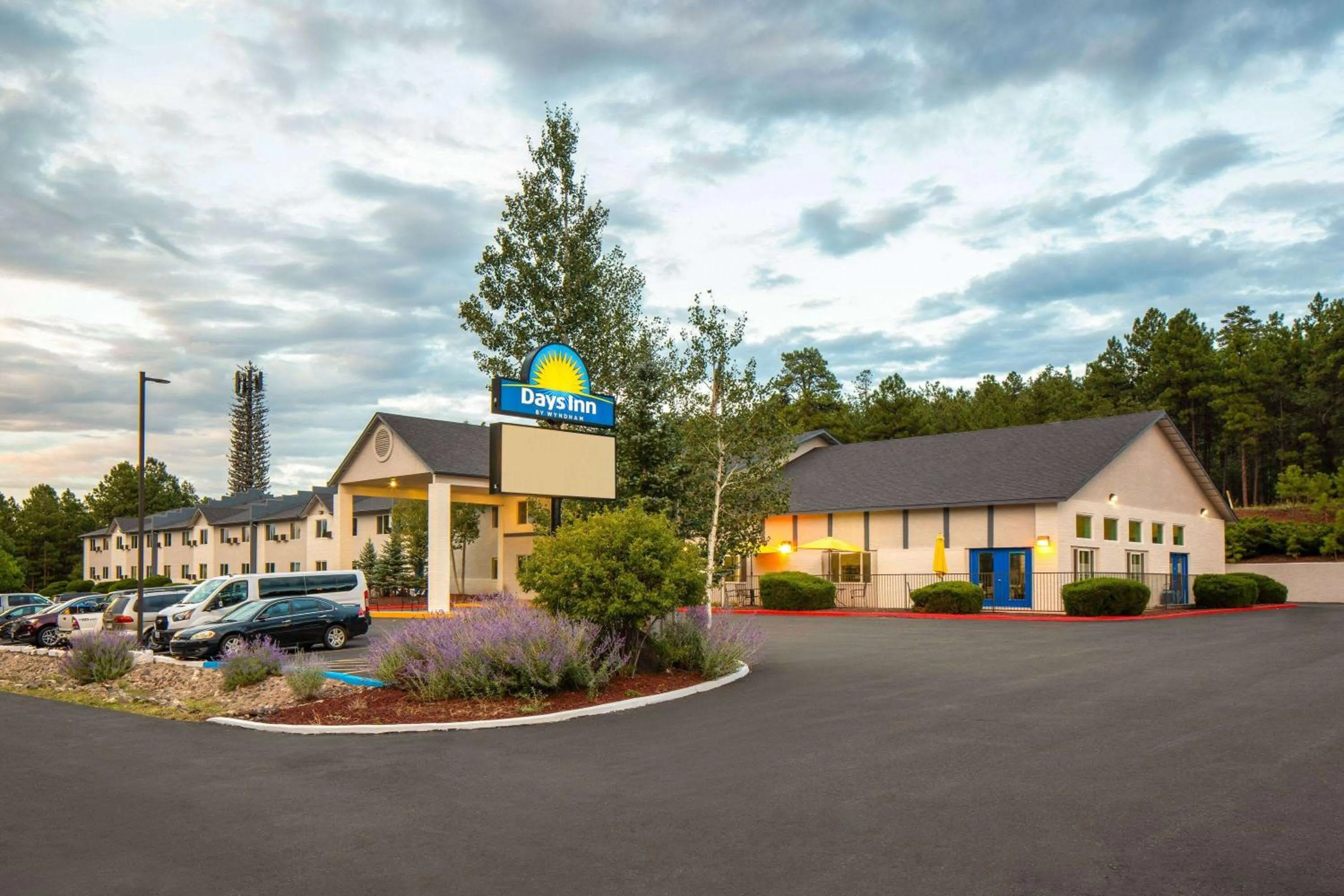 Property building in Days Inn by Wyndham Williams