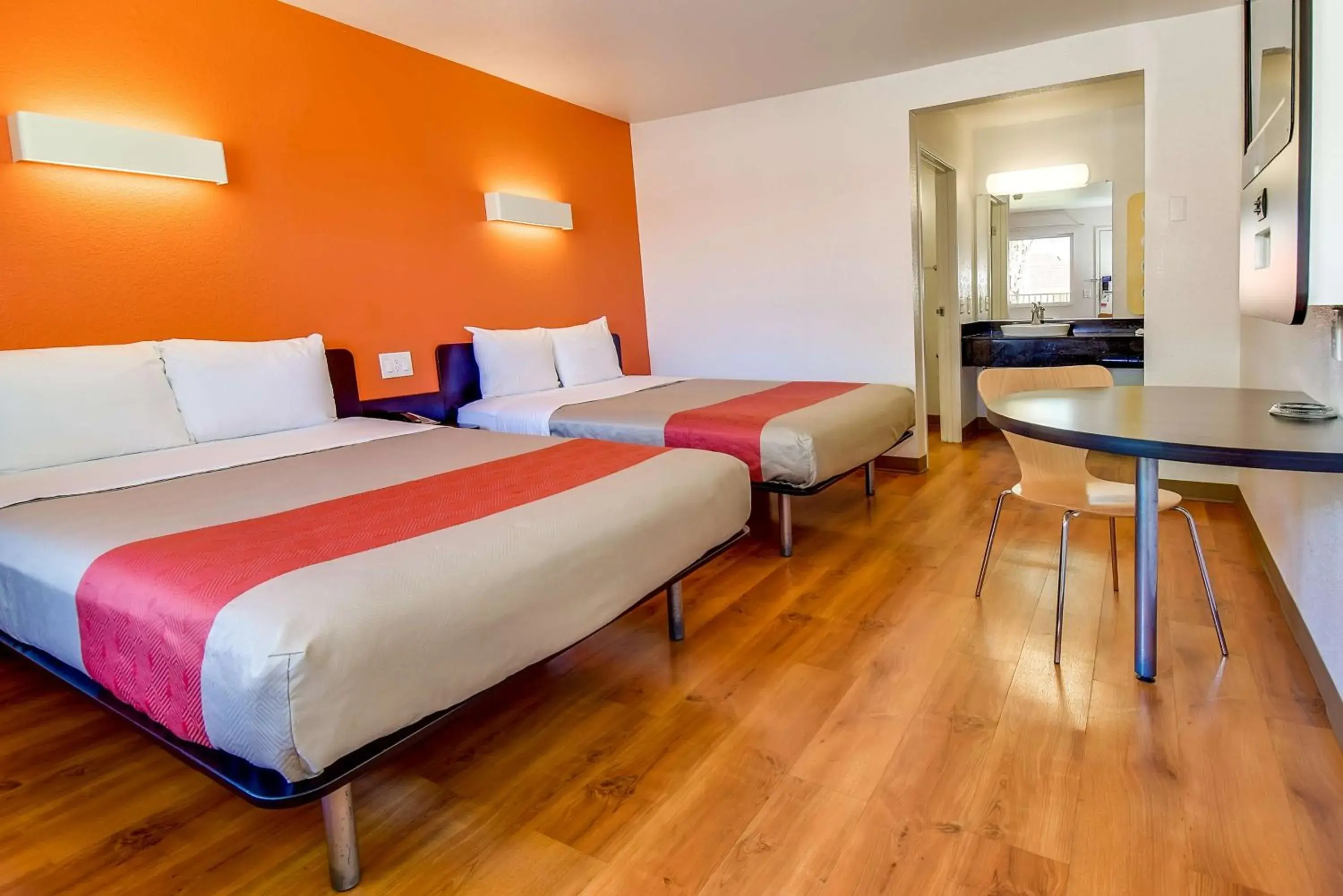 Quadruple Room - single occupancy - Smoking in Motel 6-Riverside, CA - South Quadruple Room - single occupancy - Smoking in Motel 6-Riverside, CA - South