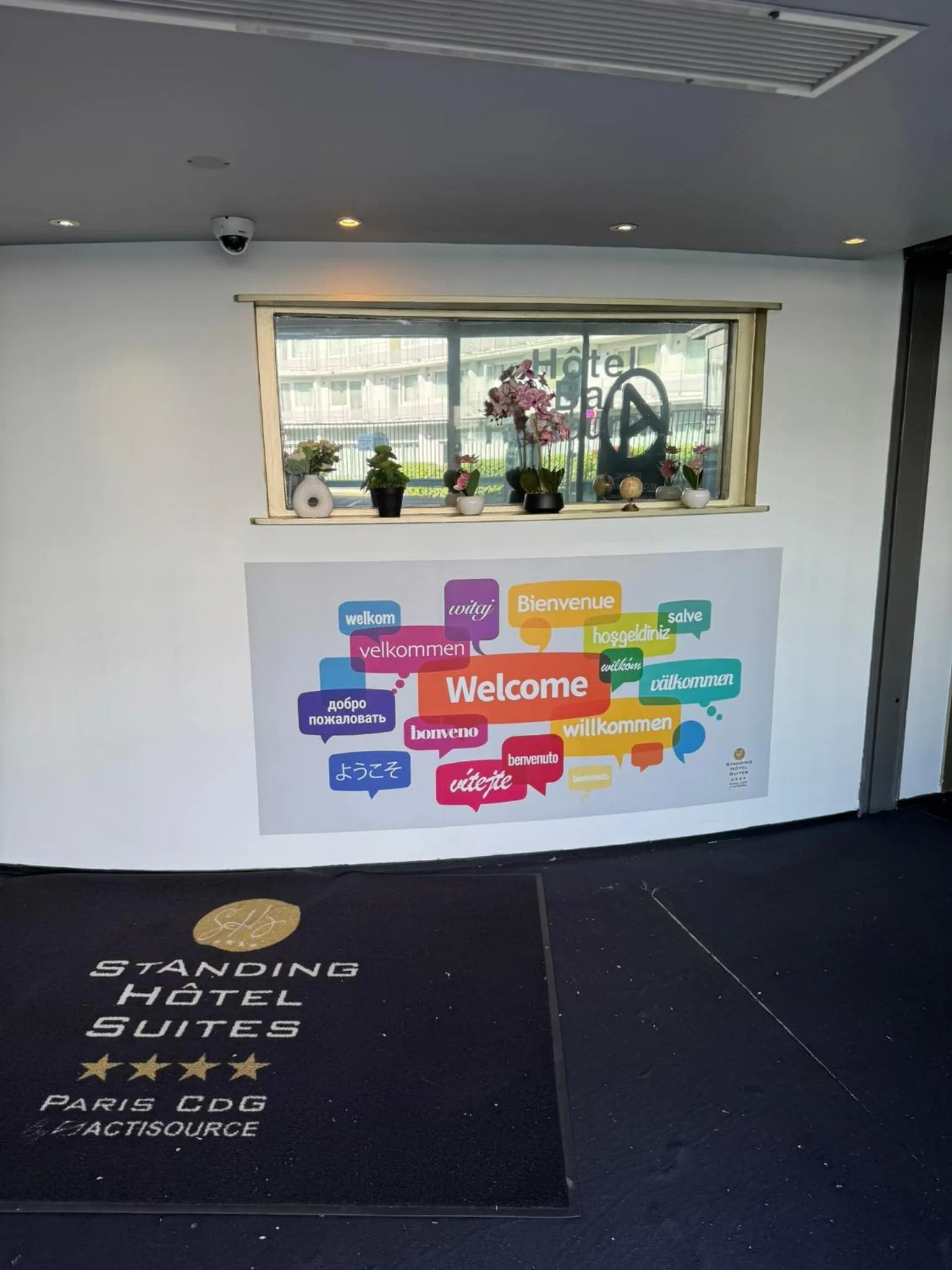 Facade/entrance in Standing Hotel Suites by Actisource