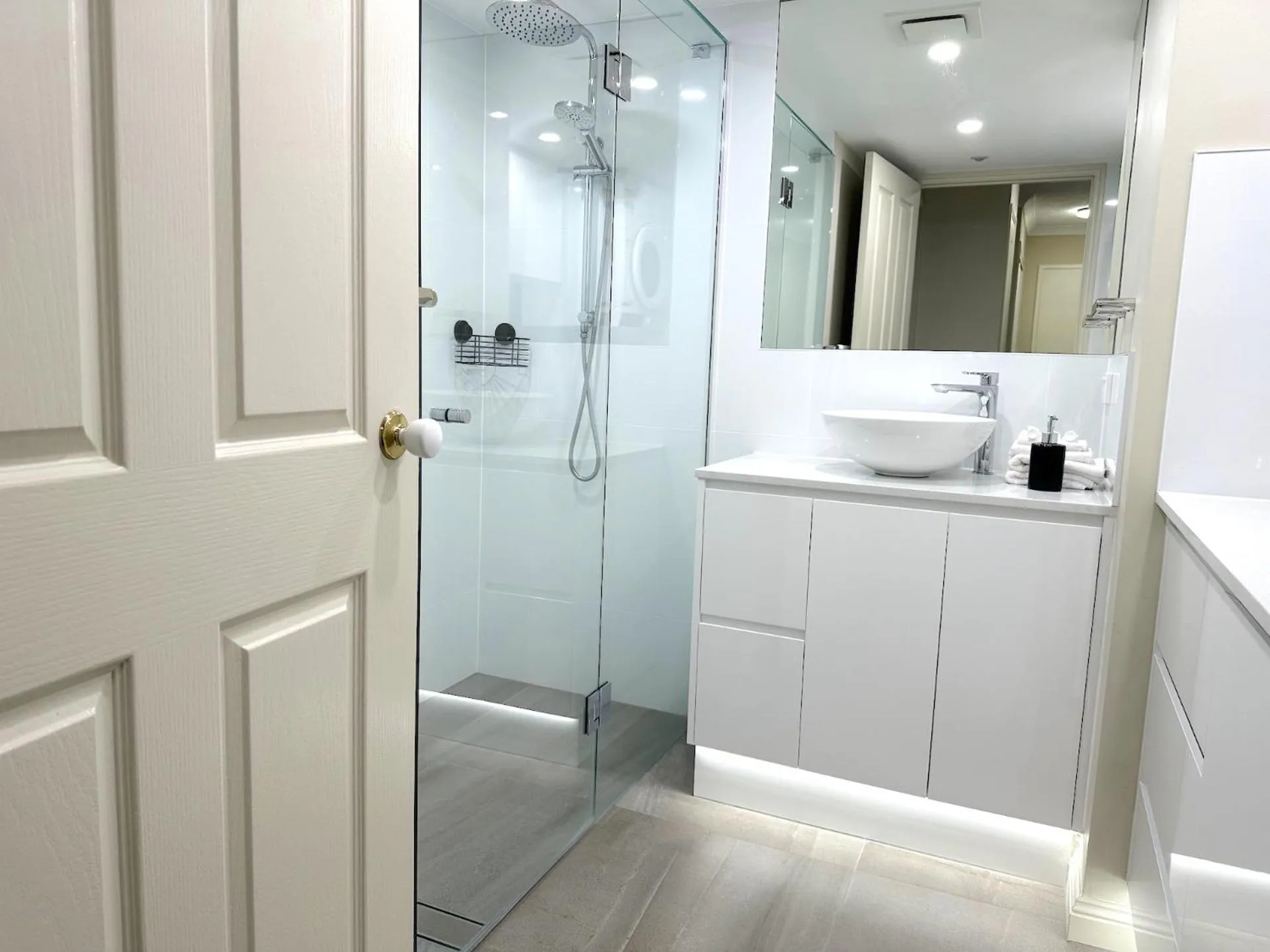 Bathroom in Little Cove Currumbin