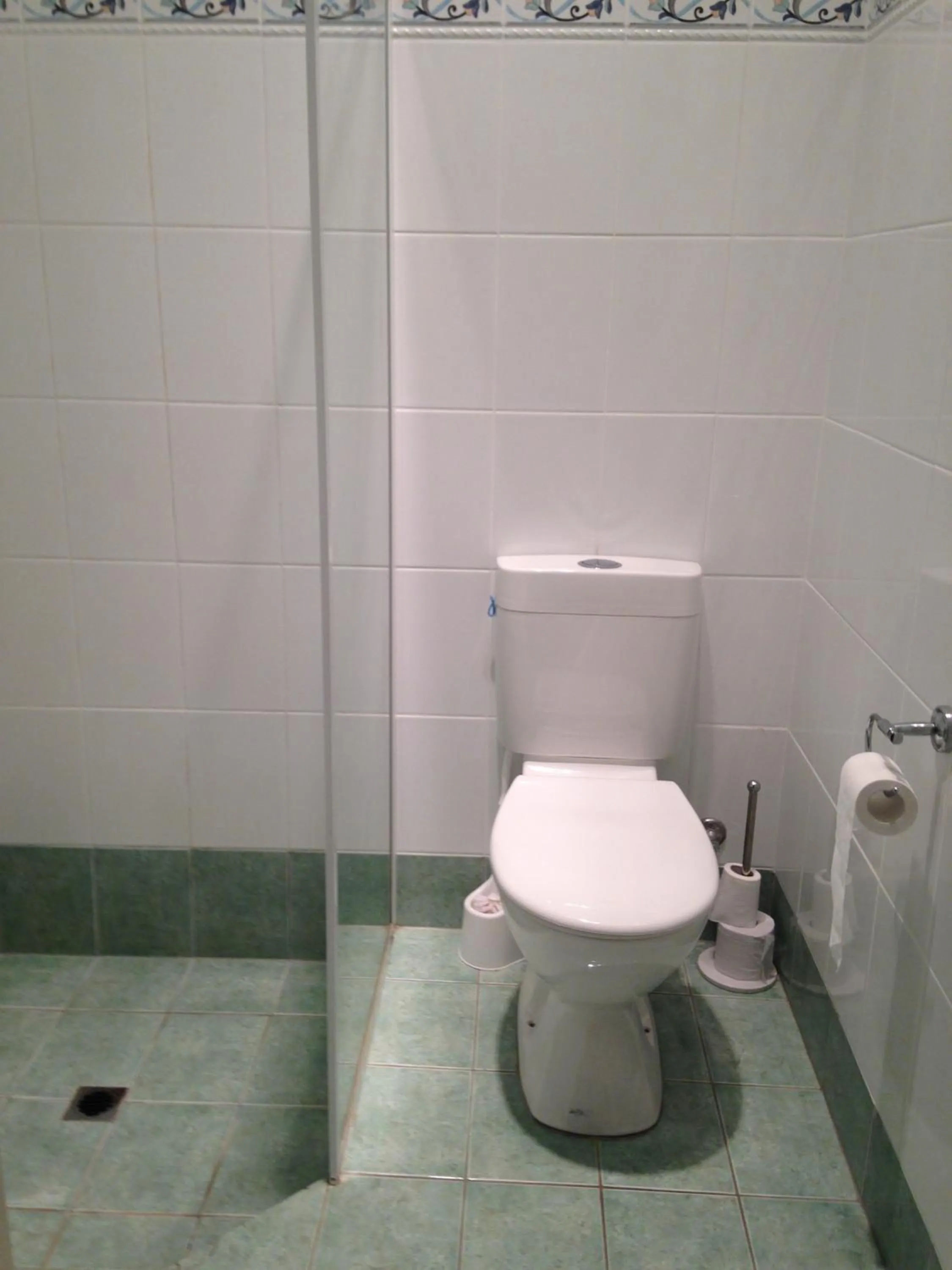 Toilet in Weelaway On Gregory