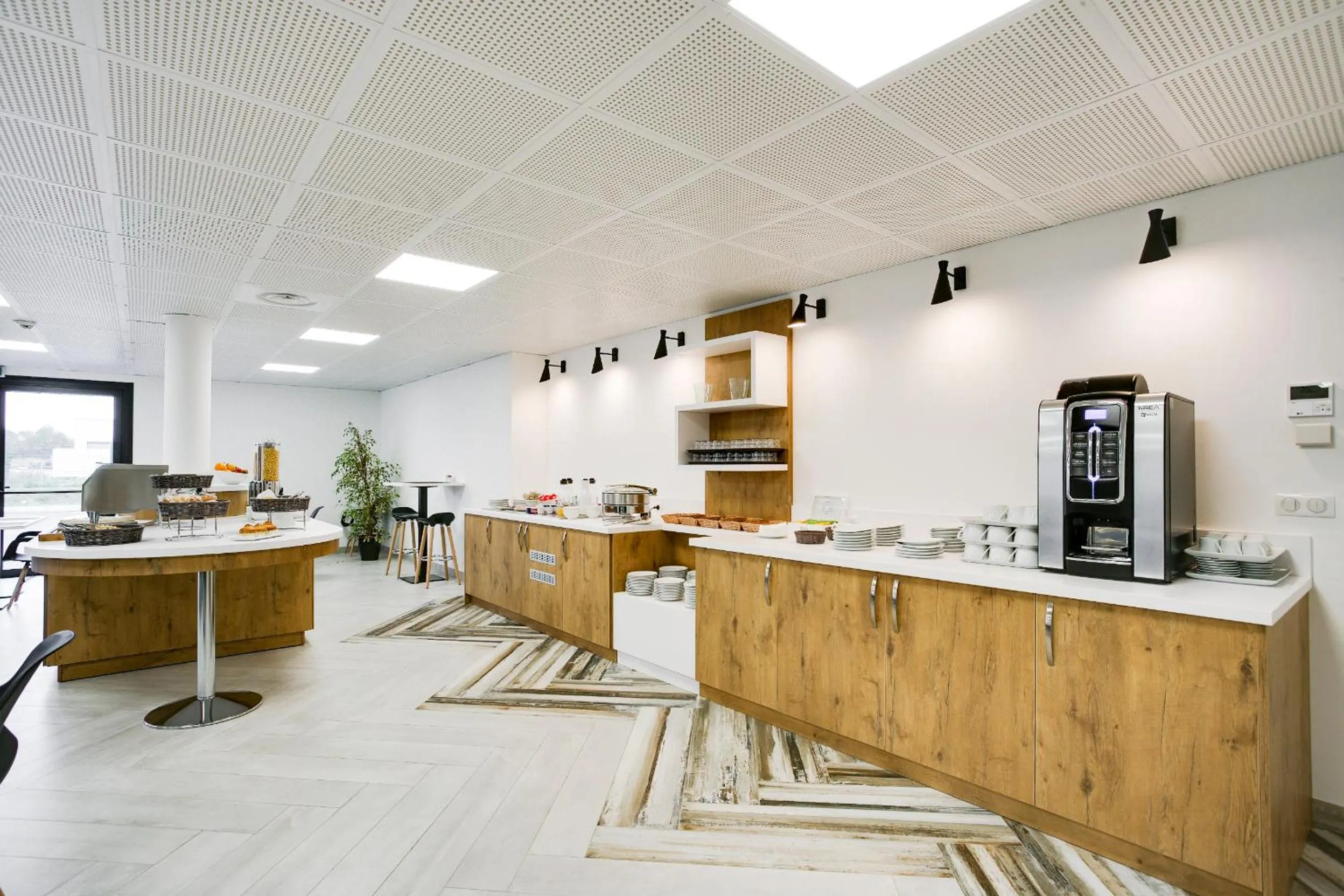 Breakfast in Brit Hotel Confort Loches