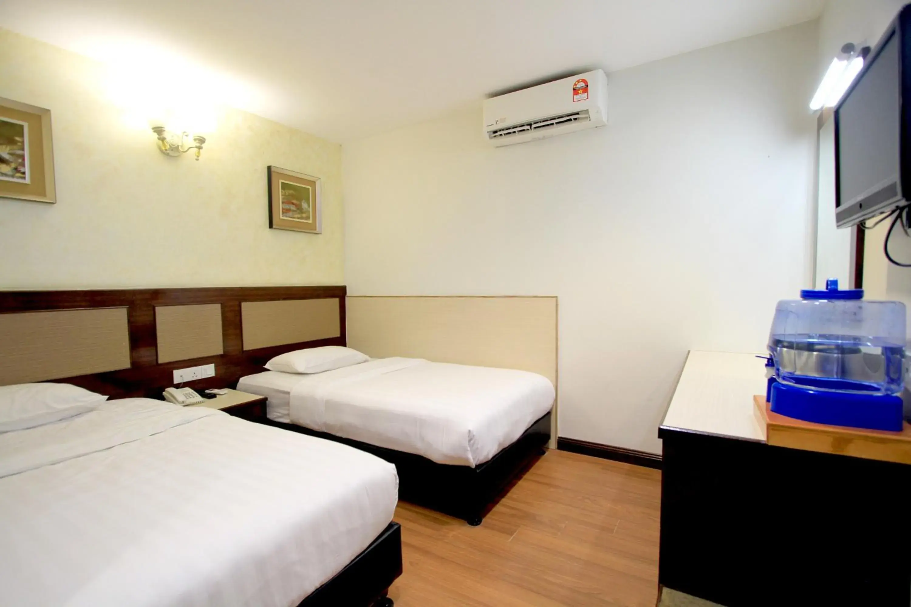 Standard Twin Room in Ming Paragon Hotel Standard Twin Room in Ming Paragon Hotel