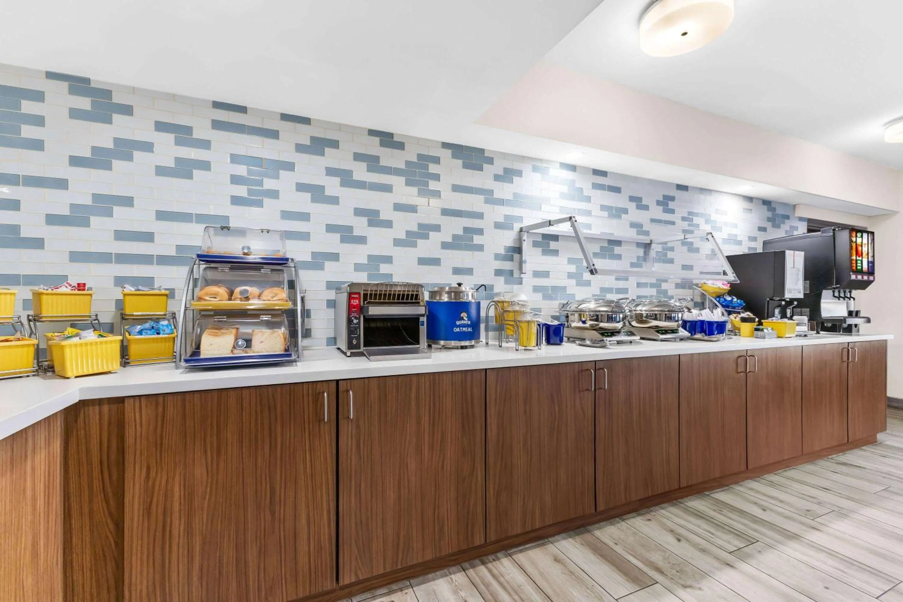 Breakfast in Days Inn & Suites by Wyndham Mesa Near Phoenix