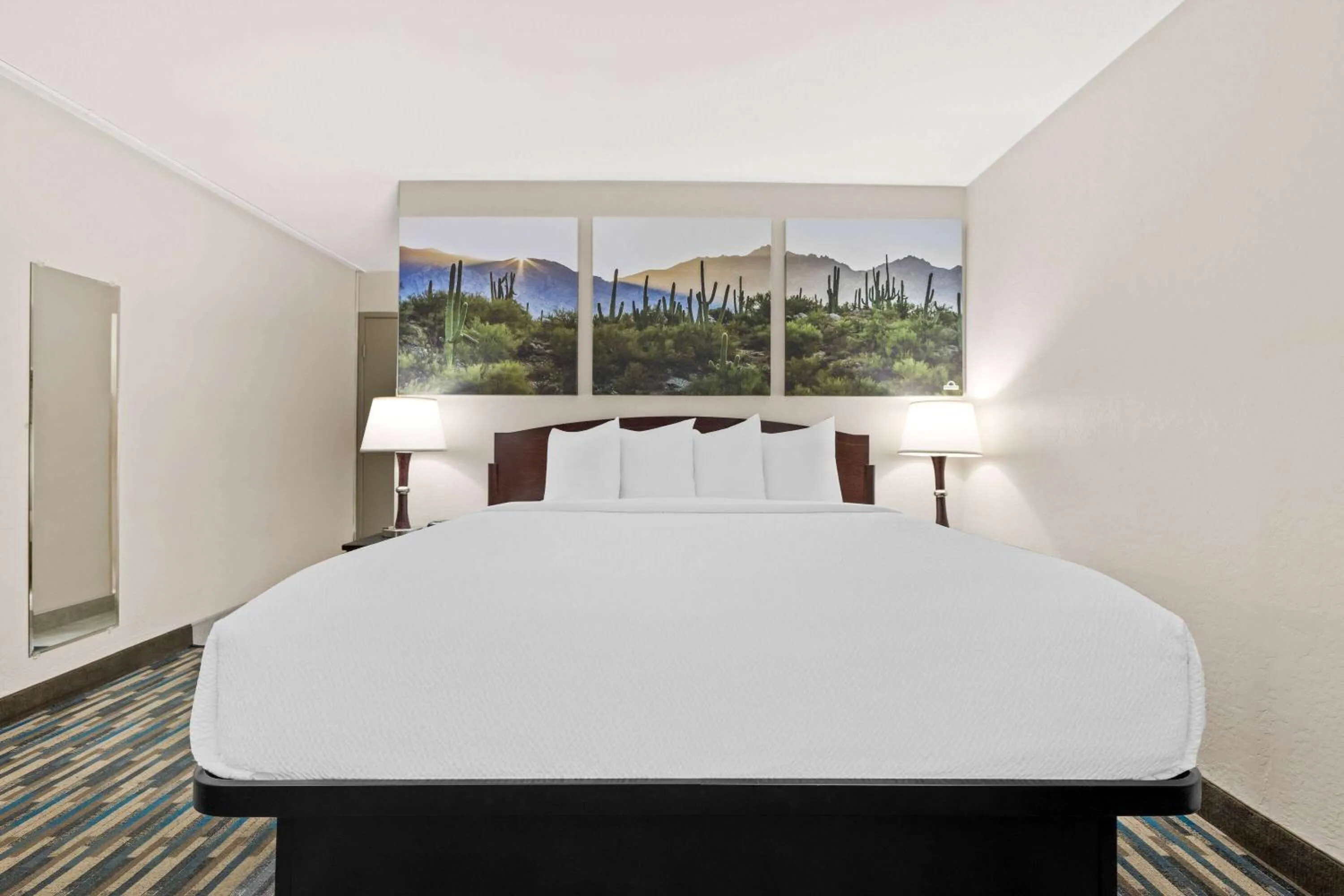 Bed in Days Inn & Suites by Wyndham Mesa Near Phoenix