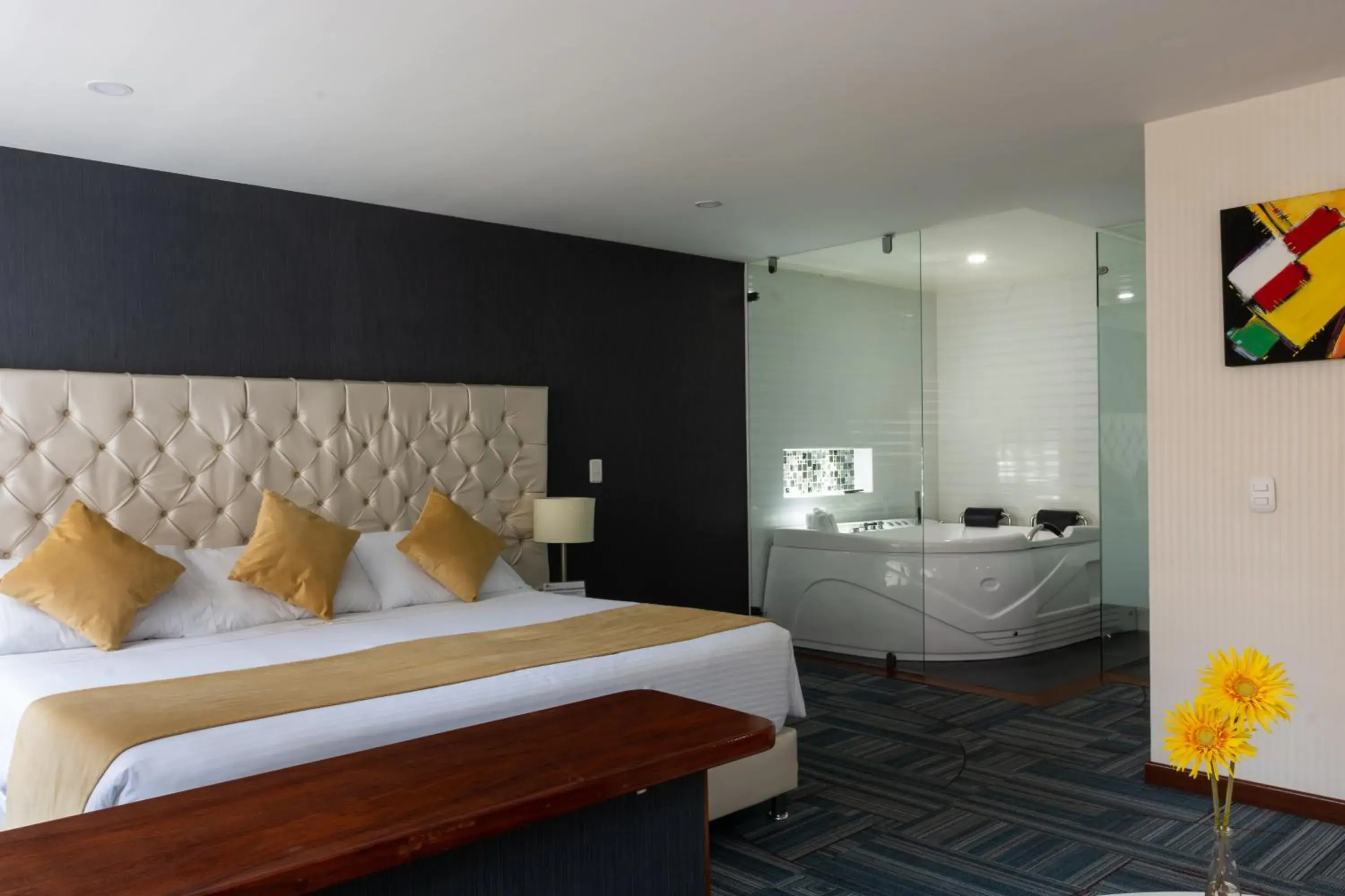 Deluxe Suite with Spa Bath in Hotel Risot Deluxe Suite with Spa Bath in Hotel Risot