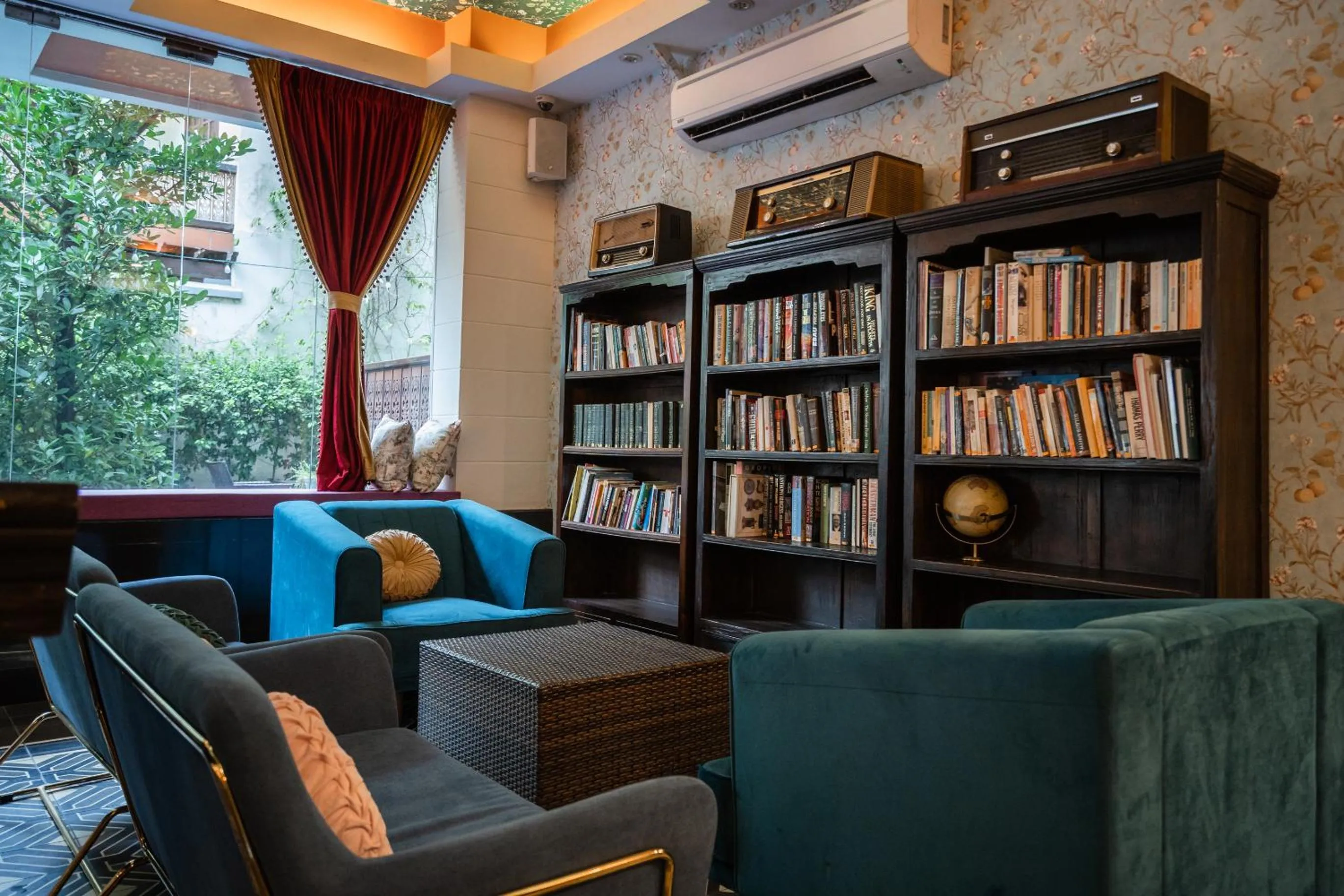 Restaurant/places to eat in Hotel Penaga