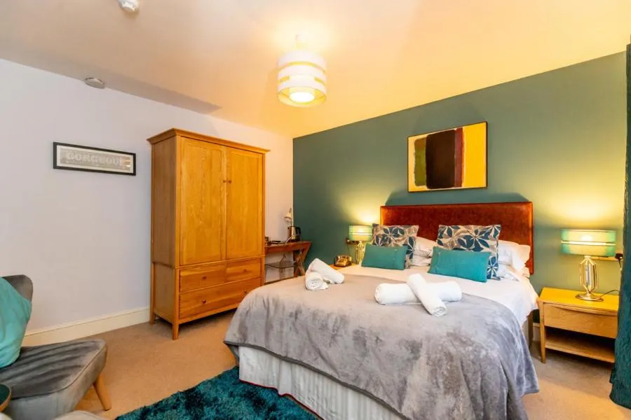 Bed in The Gower Hotel