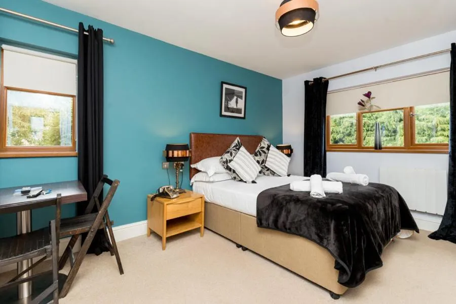 Photo of the whole room in The Gower Hotel