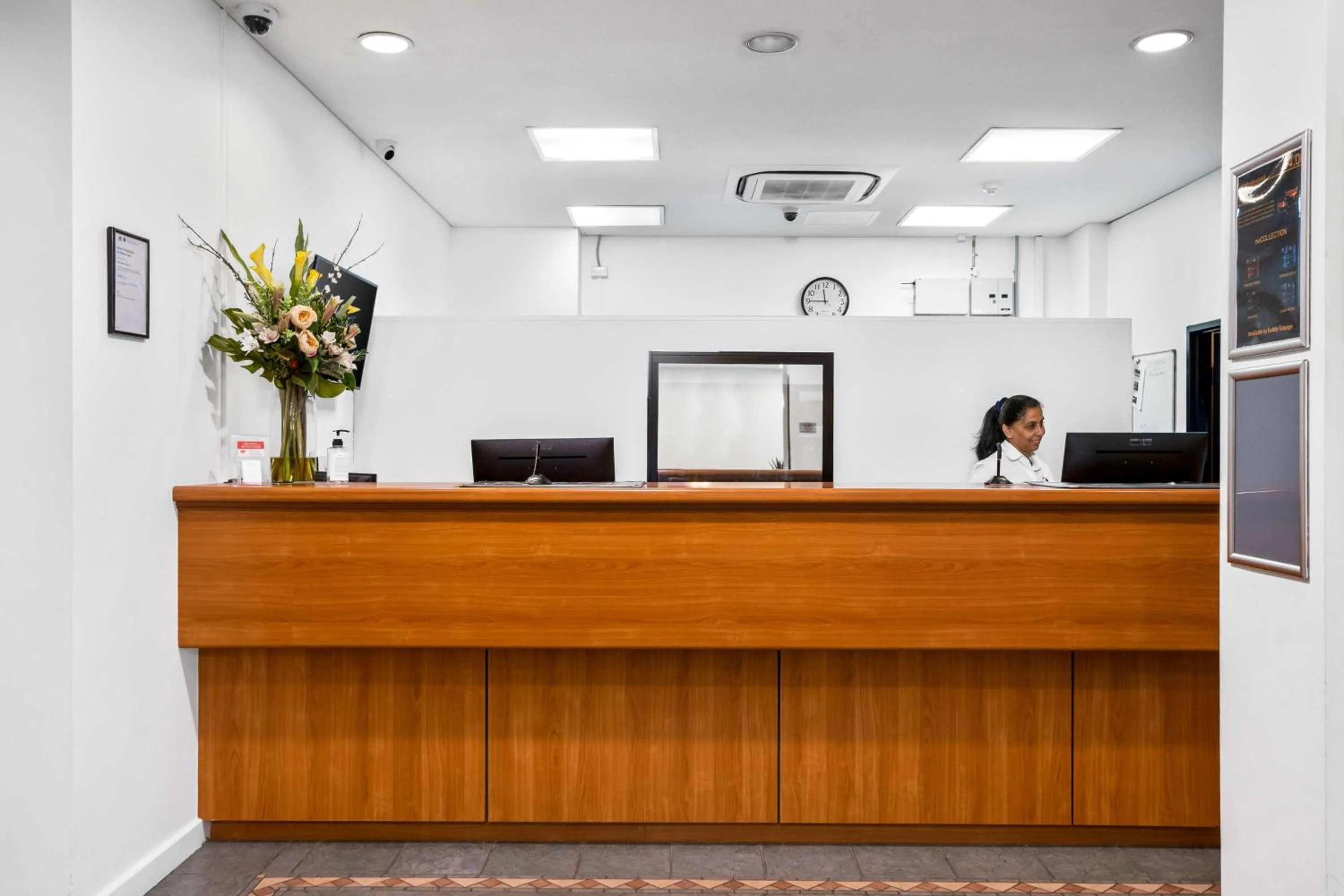 Lobby or reception in Metro Hotel Perth City