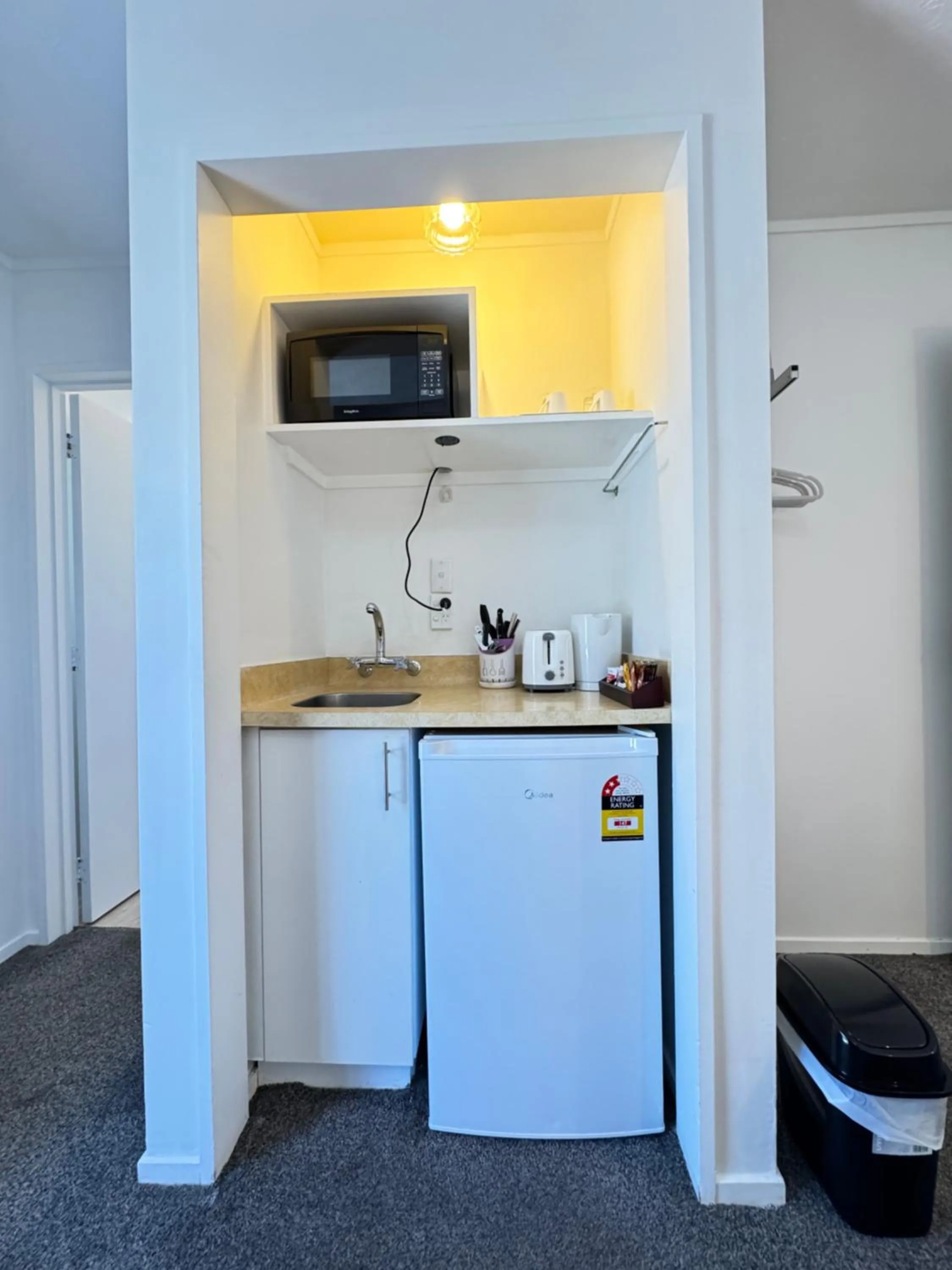 Kitchen or kitchenette in Chelmswood Motel Taupo