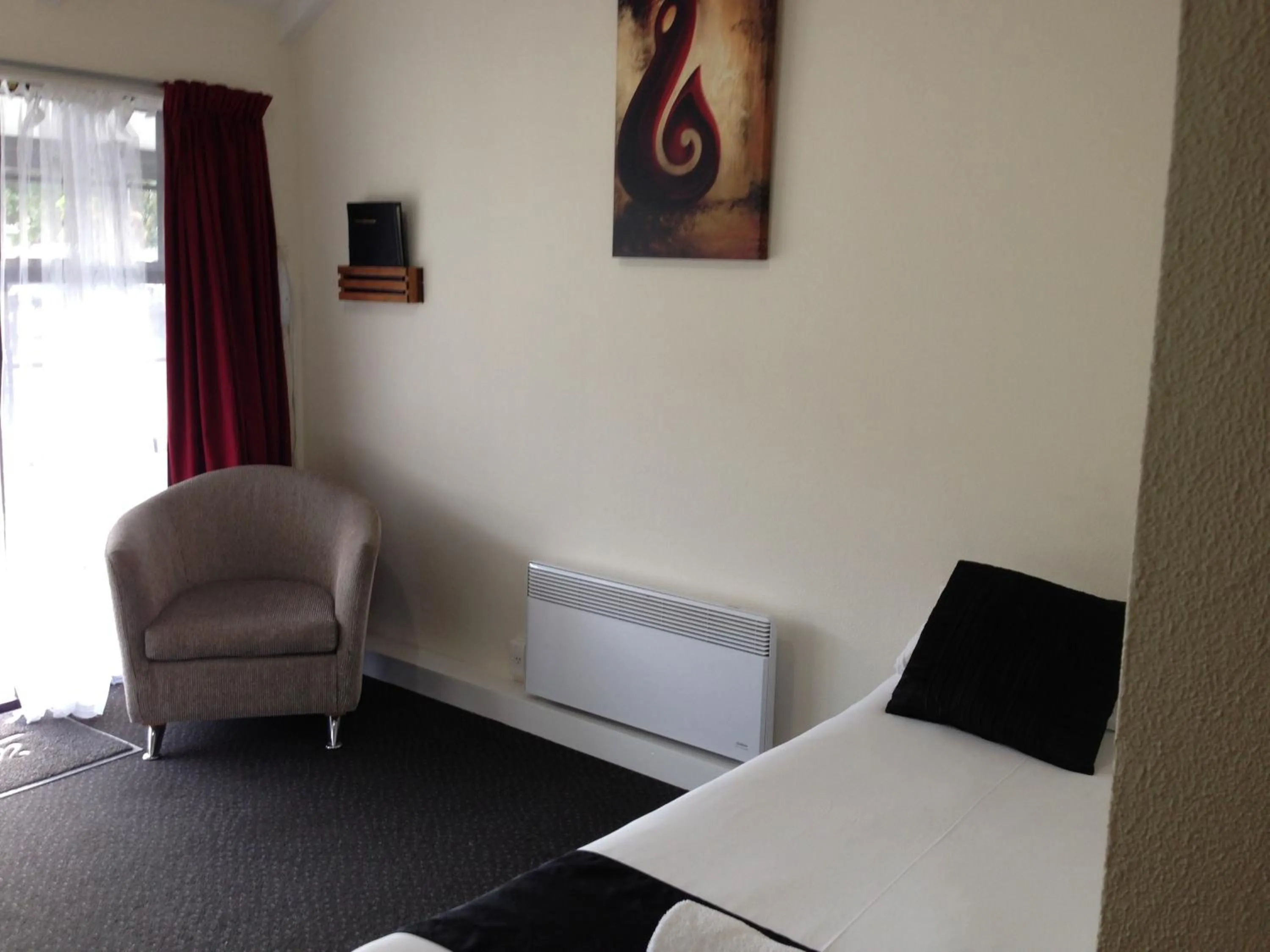 Living room in Chelmswood Motel Taupo