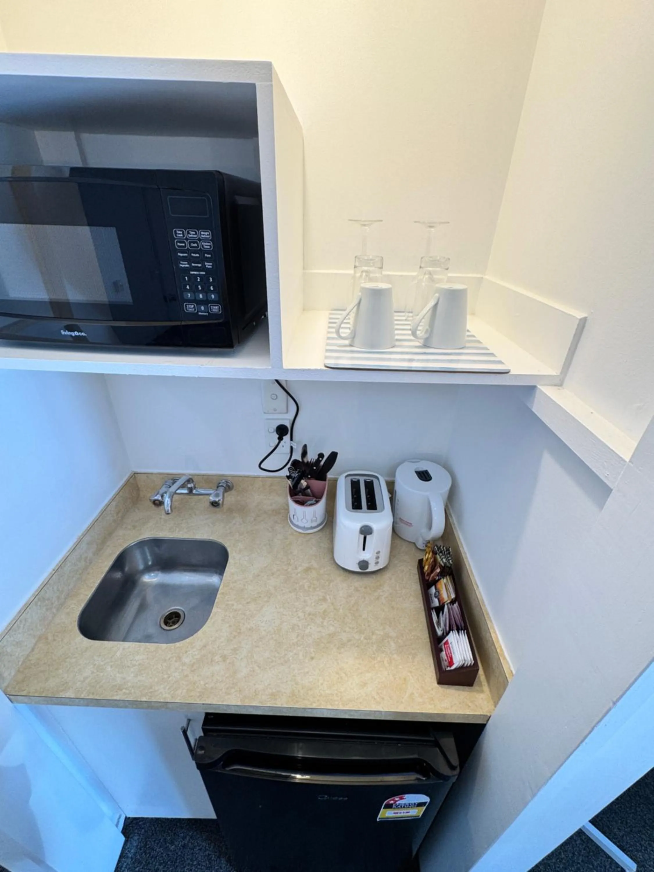 Kitchen or kitchenette in Chelmswood Motel Taupo