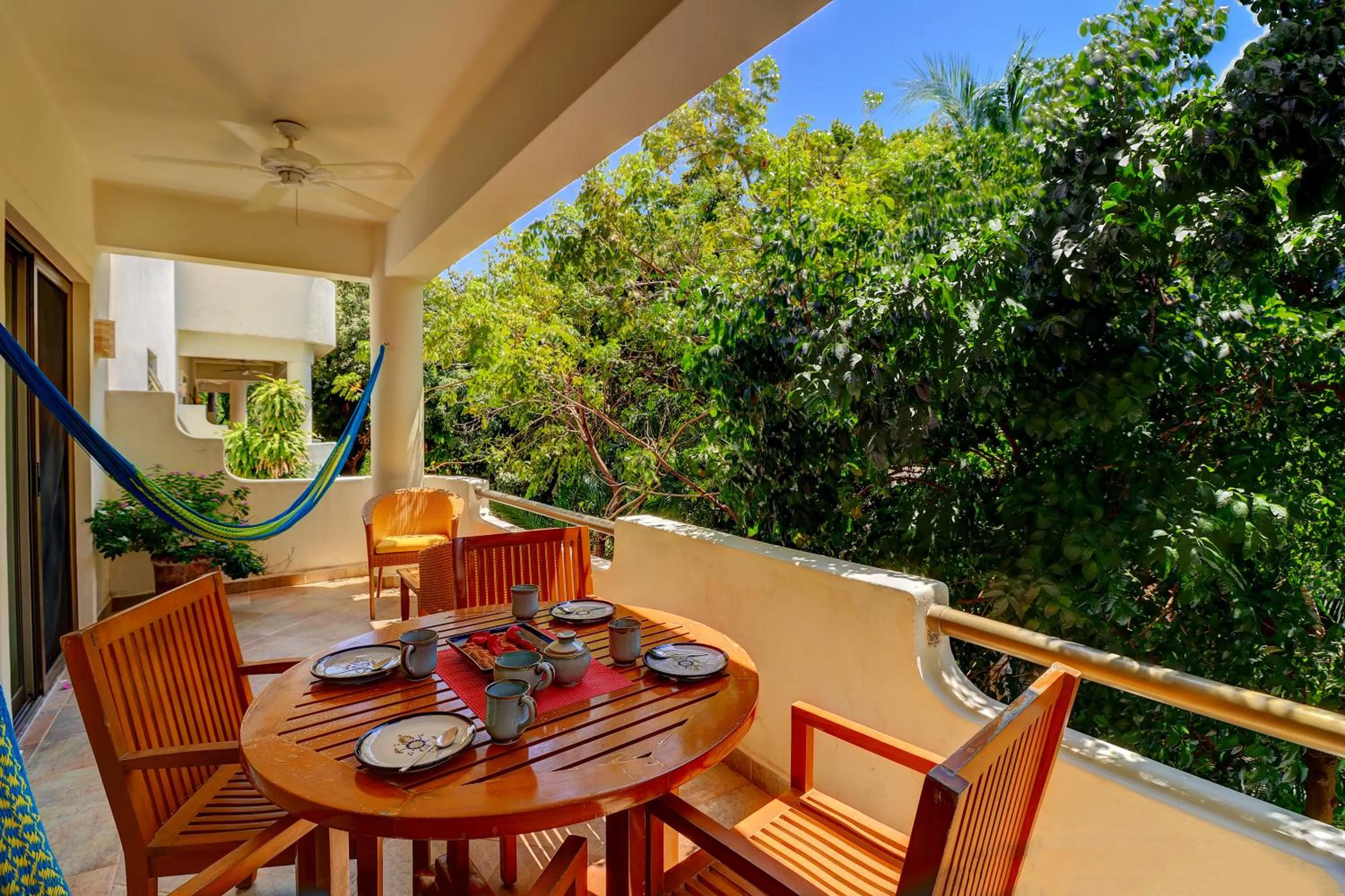 Spring in Riviera Maya Suites