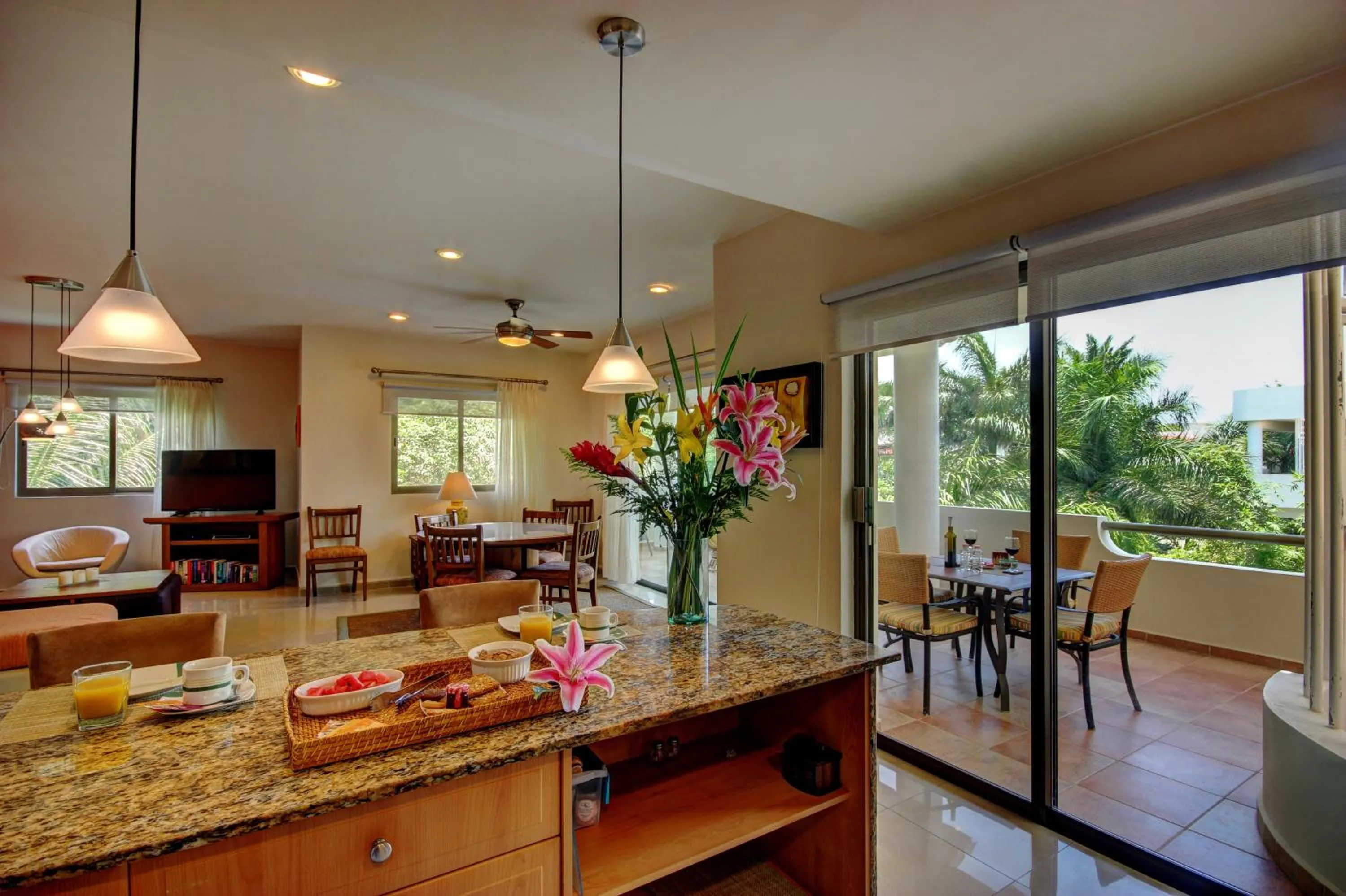 TV and multimedia in Riviera Maya Suites