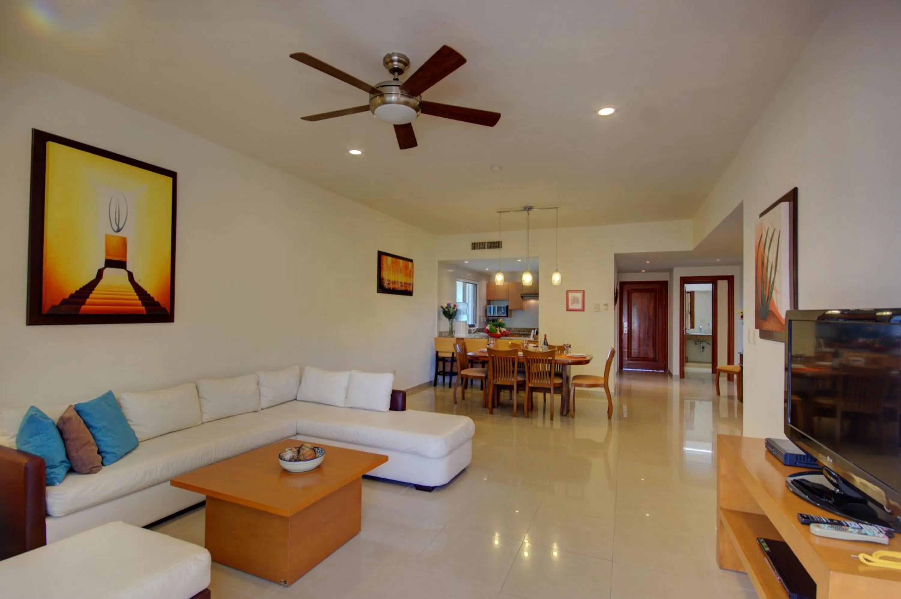 TV and multimedia in Riviera Maya Suites