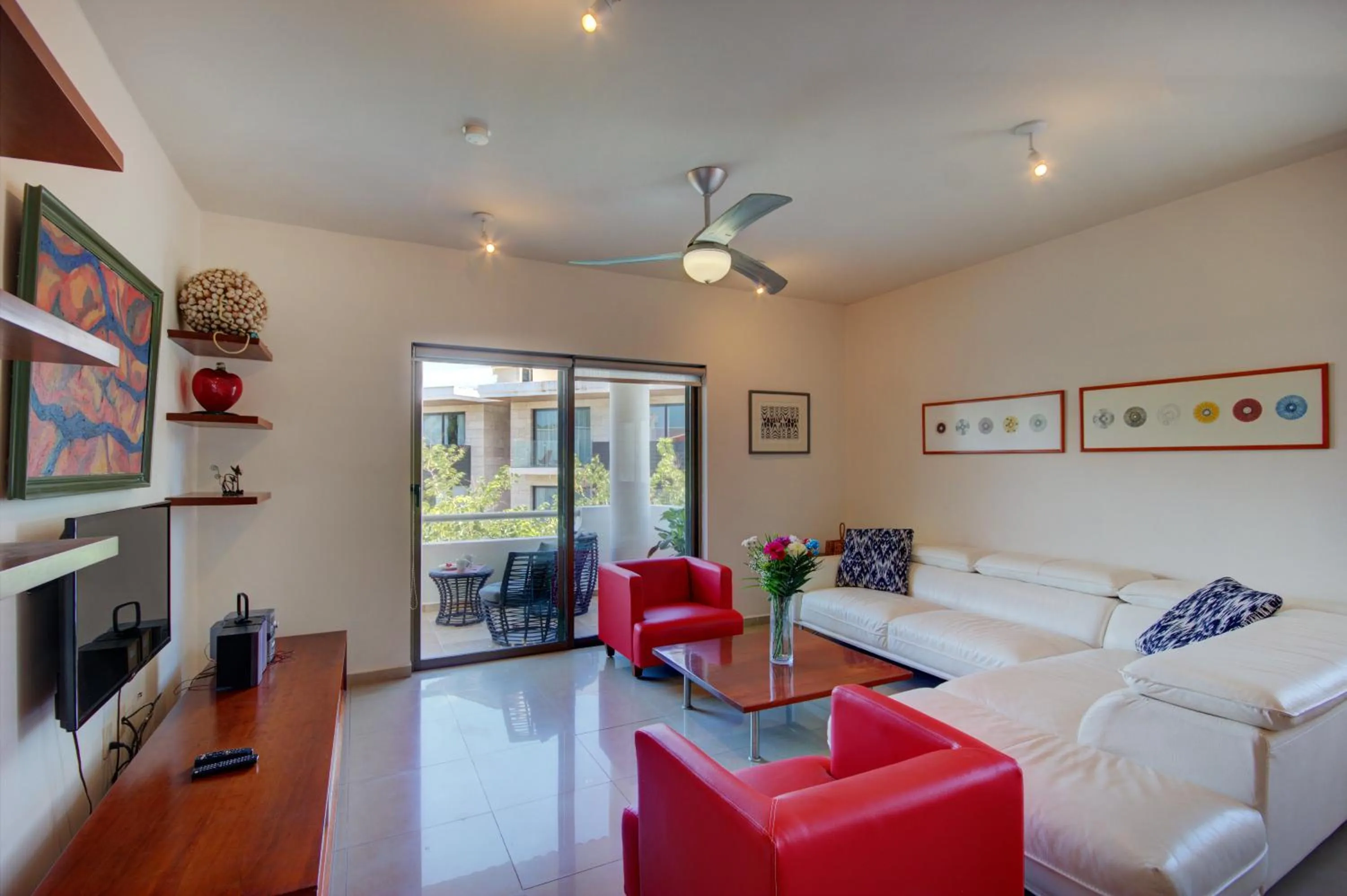 TV and multimedia in Riviera Maya Suites