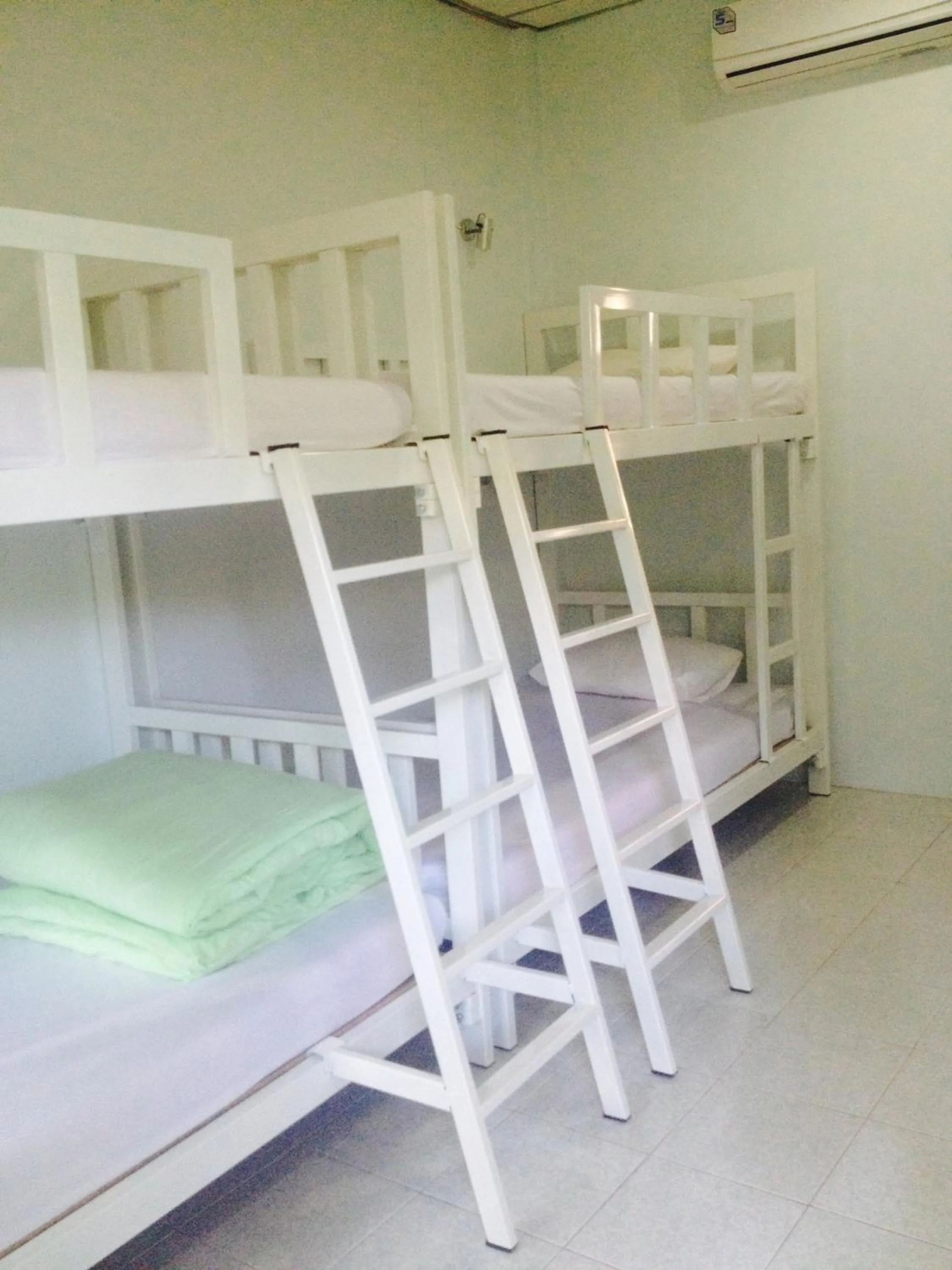 bunk bed, Bed in Baan Bua Guest House