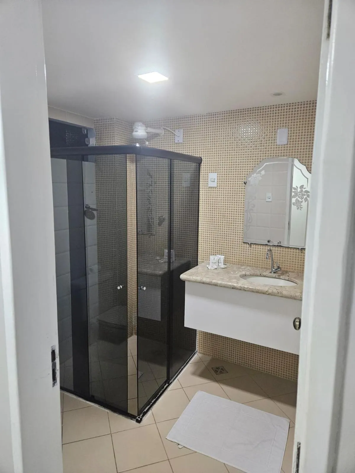 Bathroom in San Marino Hotel