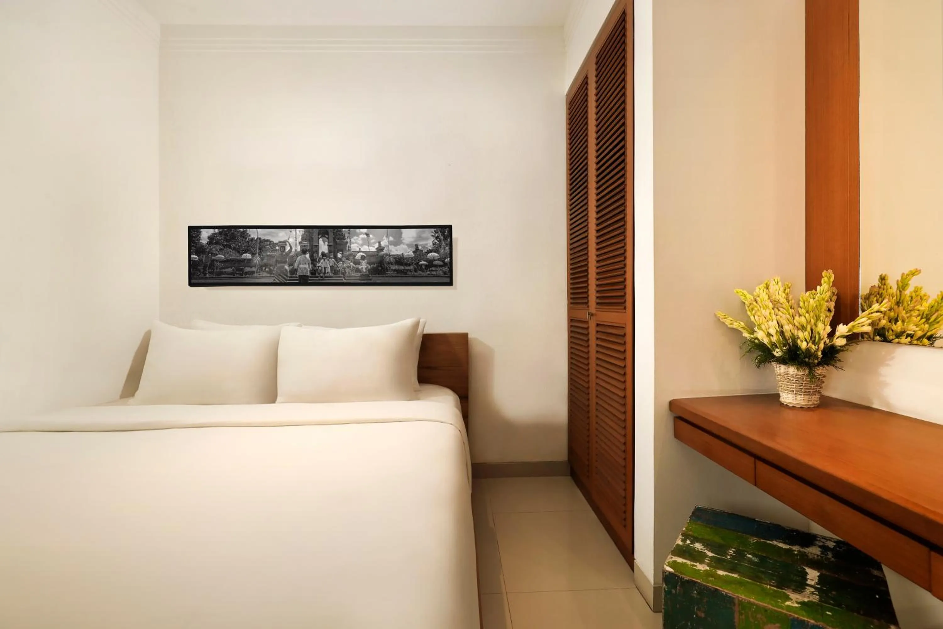 Bedroom, Bed in Sara Residence by Nakula