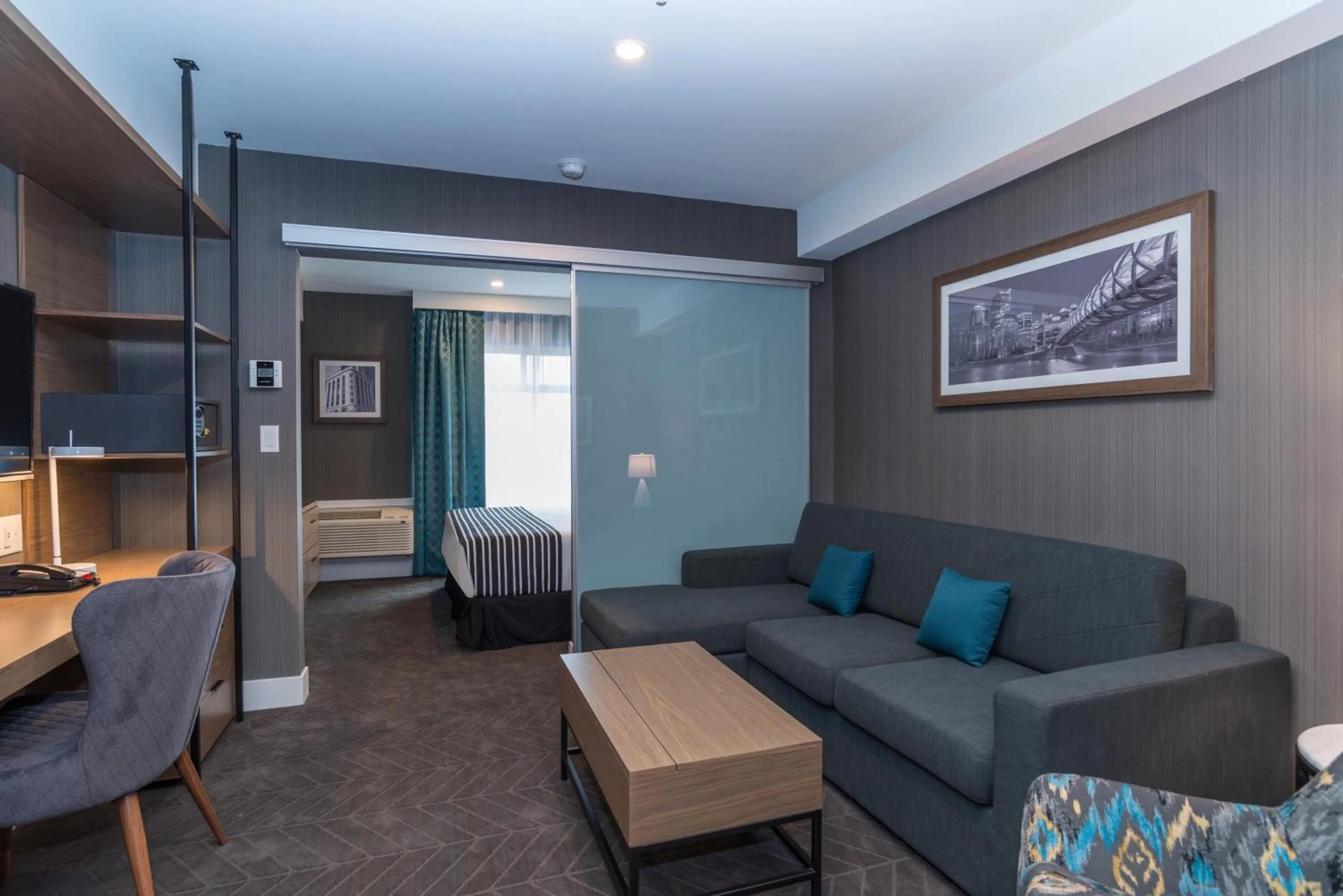 Photo of the whole room in Sandman Signature Calgary Airport Hotel