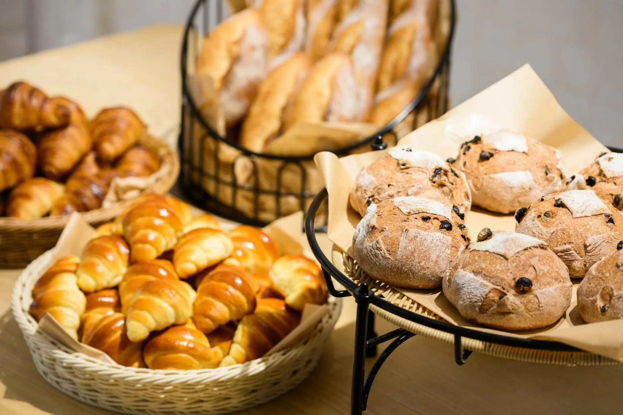 Restaurant/places to eat in ANA Crowne Plaza Sapporo by IHG