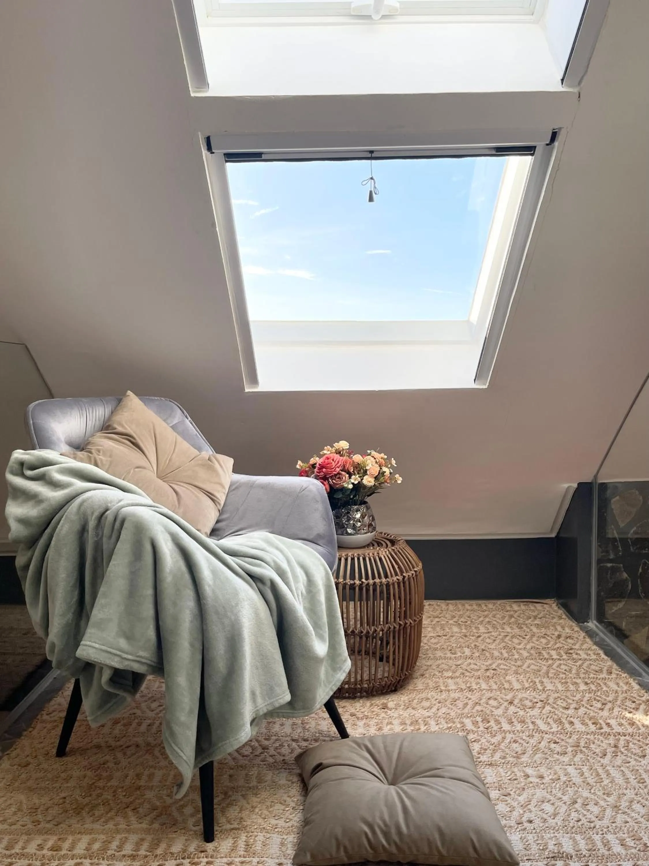 Bed in CLOCKWORKORANGE Luxury Suites