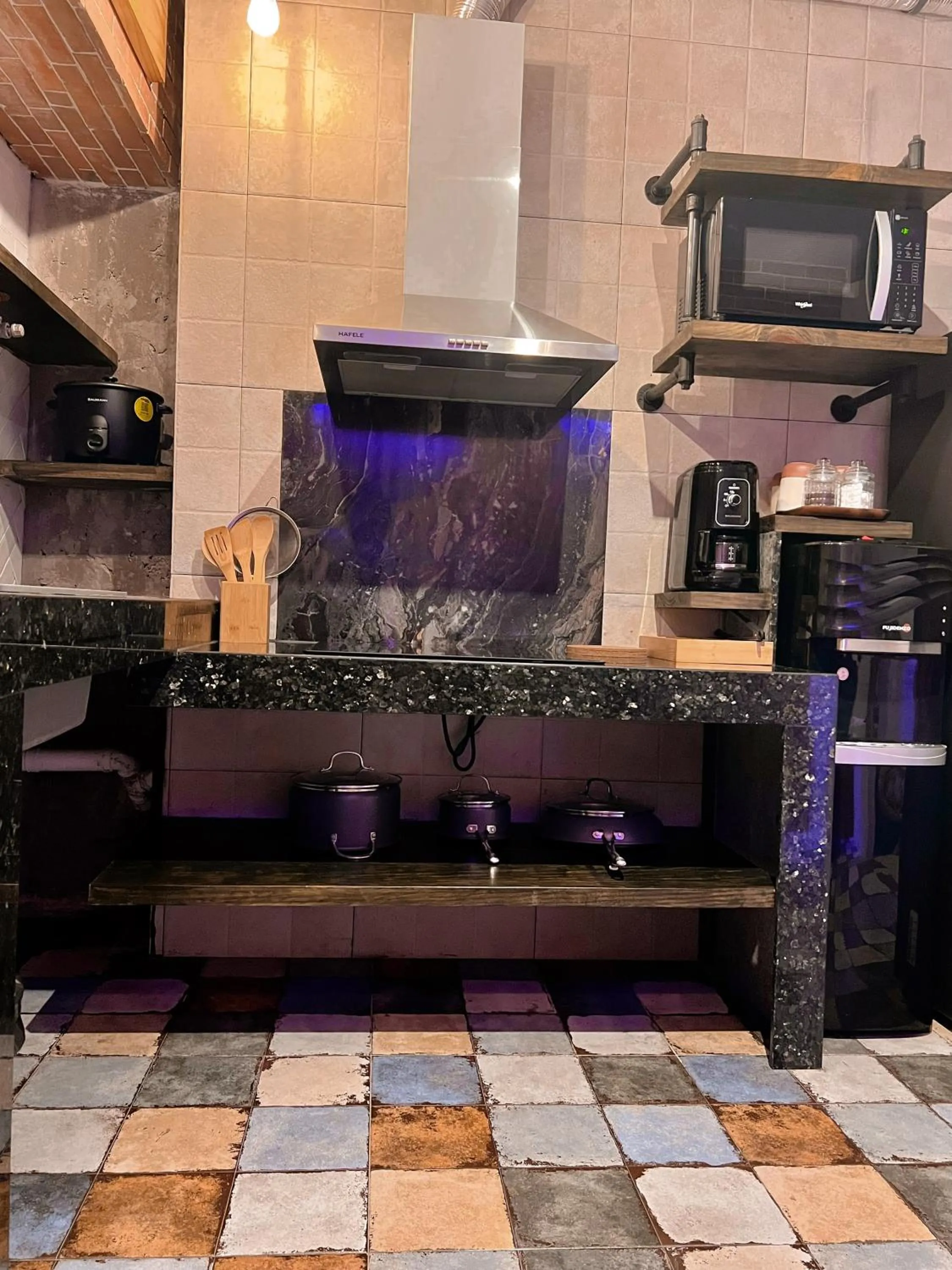 CLOCKWORKORANGE Luxury Suites