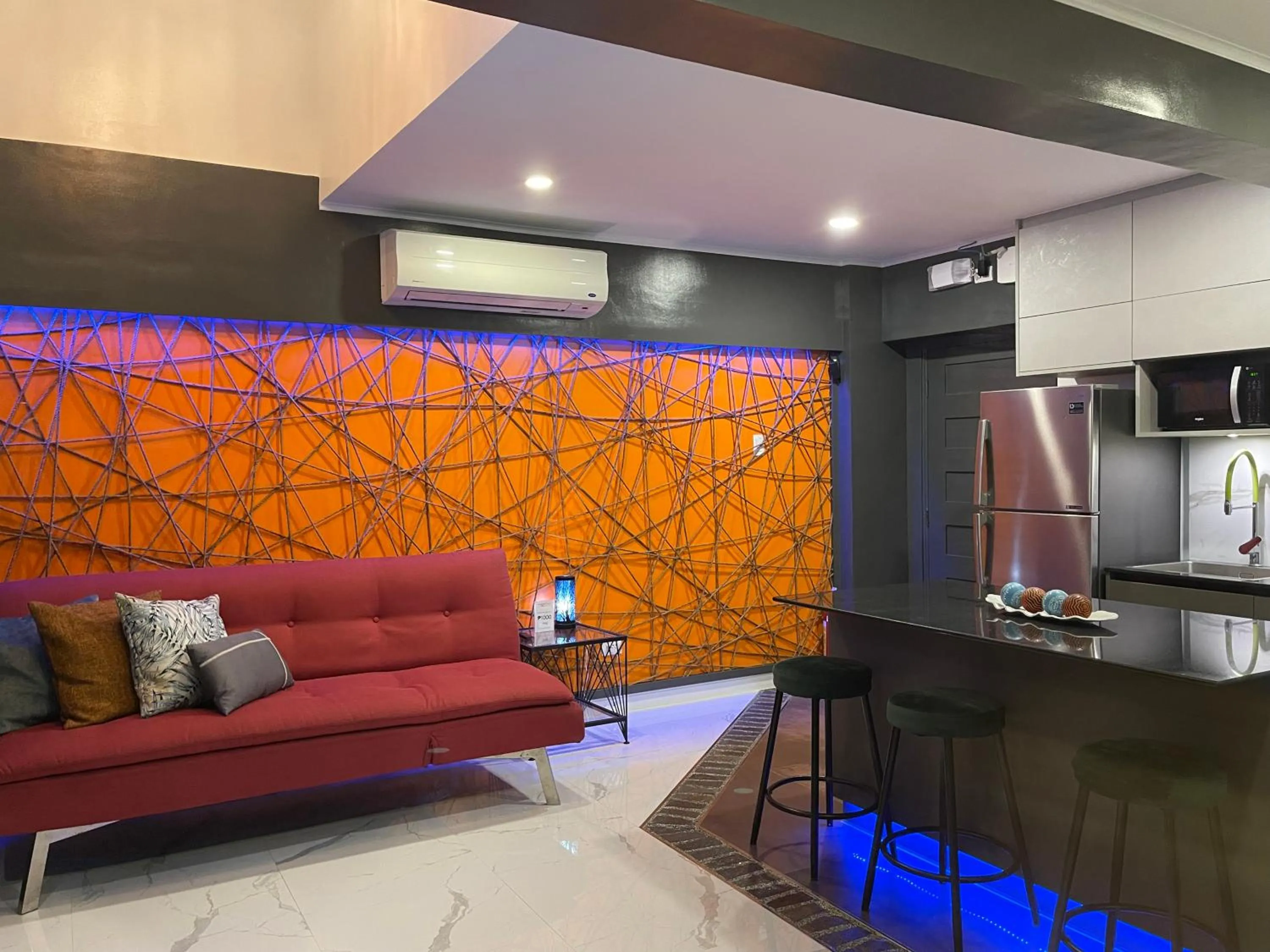 CLOCKWORKORANGE Luxury Suites