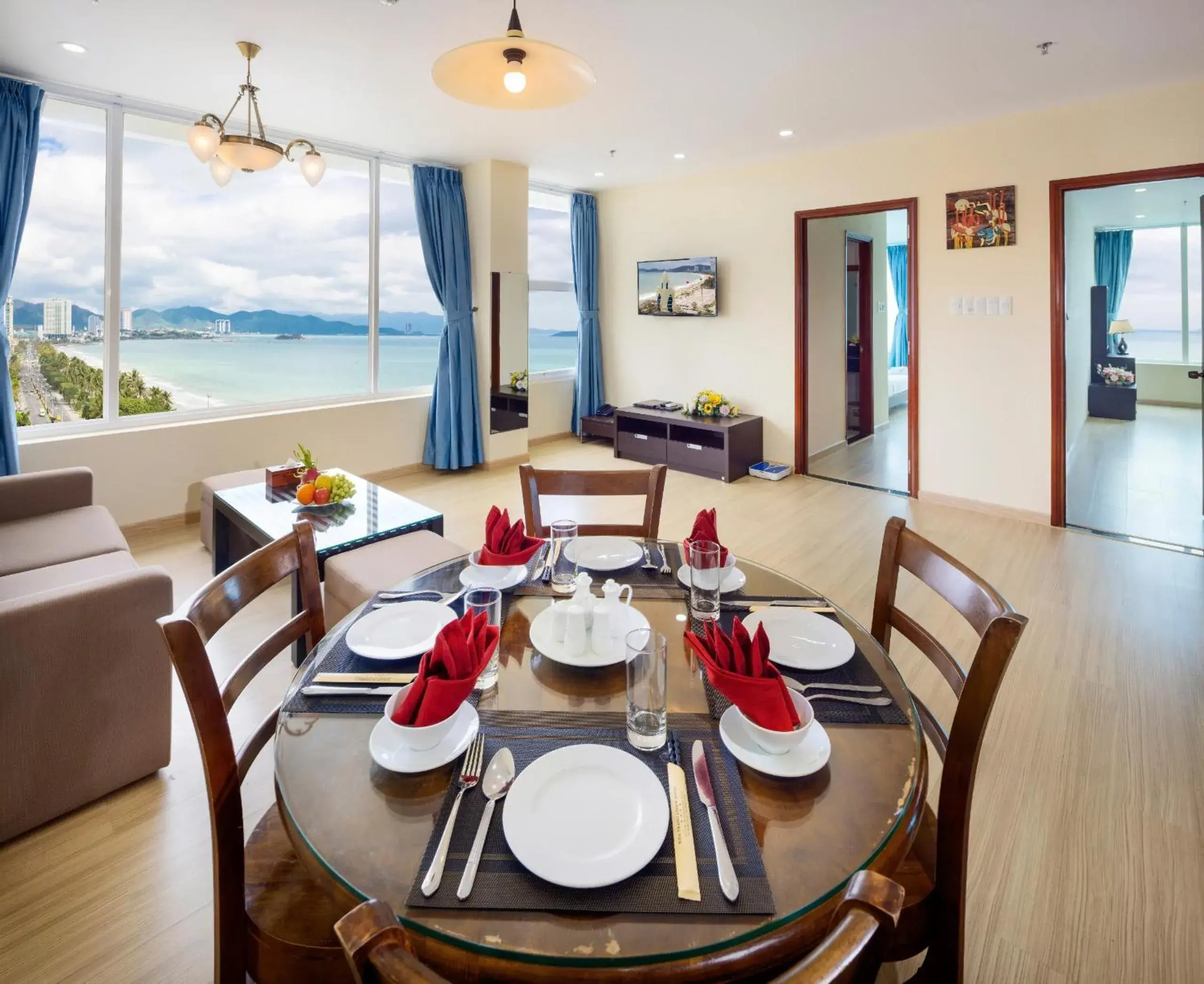 Two-Bedroom Apartment with Sea View in Nha Trang Lodge Hotel Two-Bedroom Apartment with Sea View in Nha Trang Lodge Hotel
