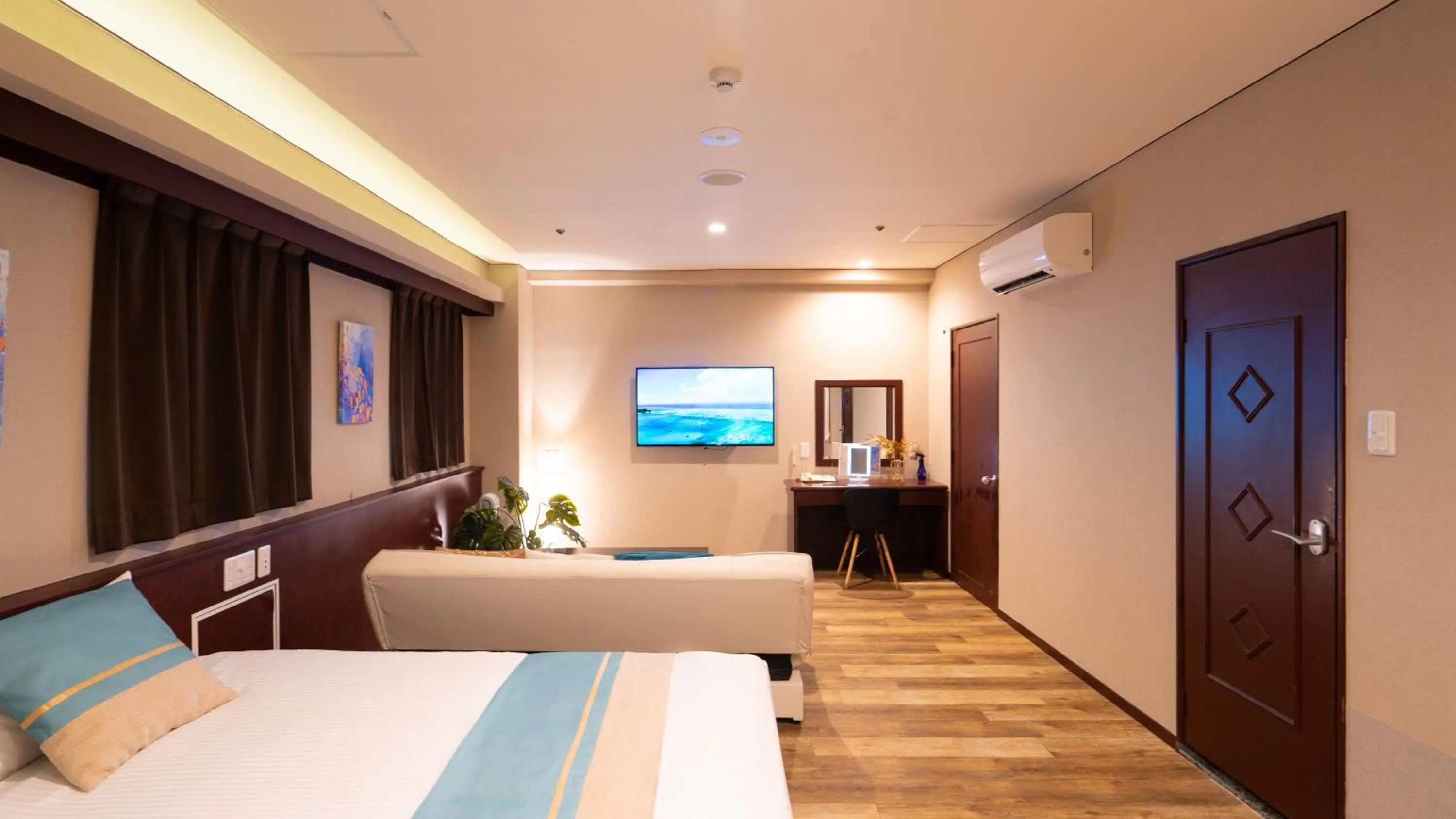 Bed in Rycom Crystal Hotel