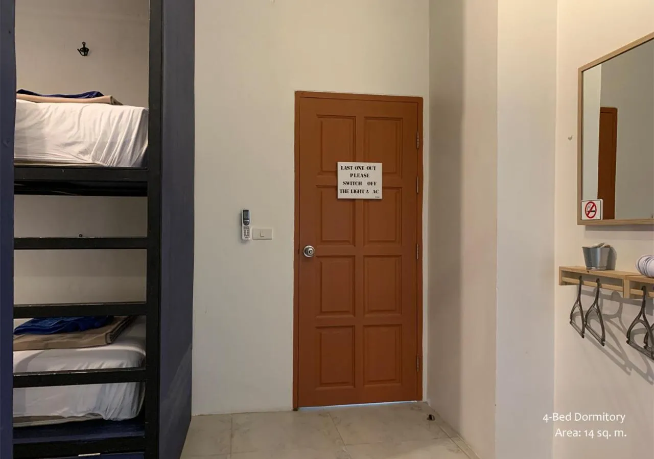 Bedroom, Bed in Stay Samed Hostel