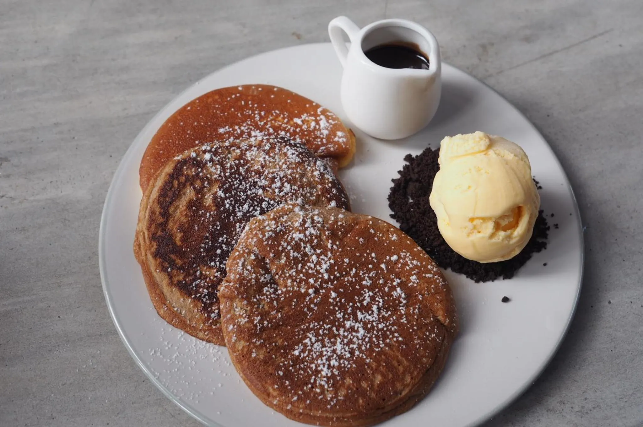 Food in Stay Samed Hostel