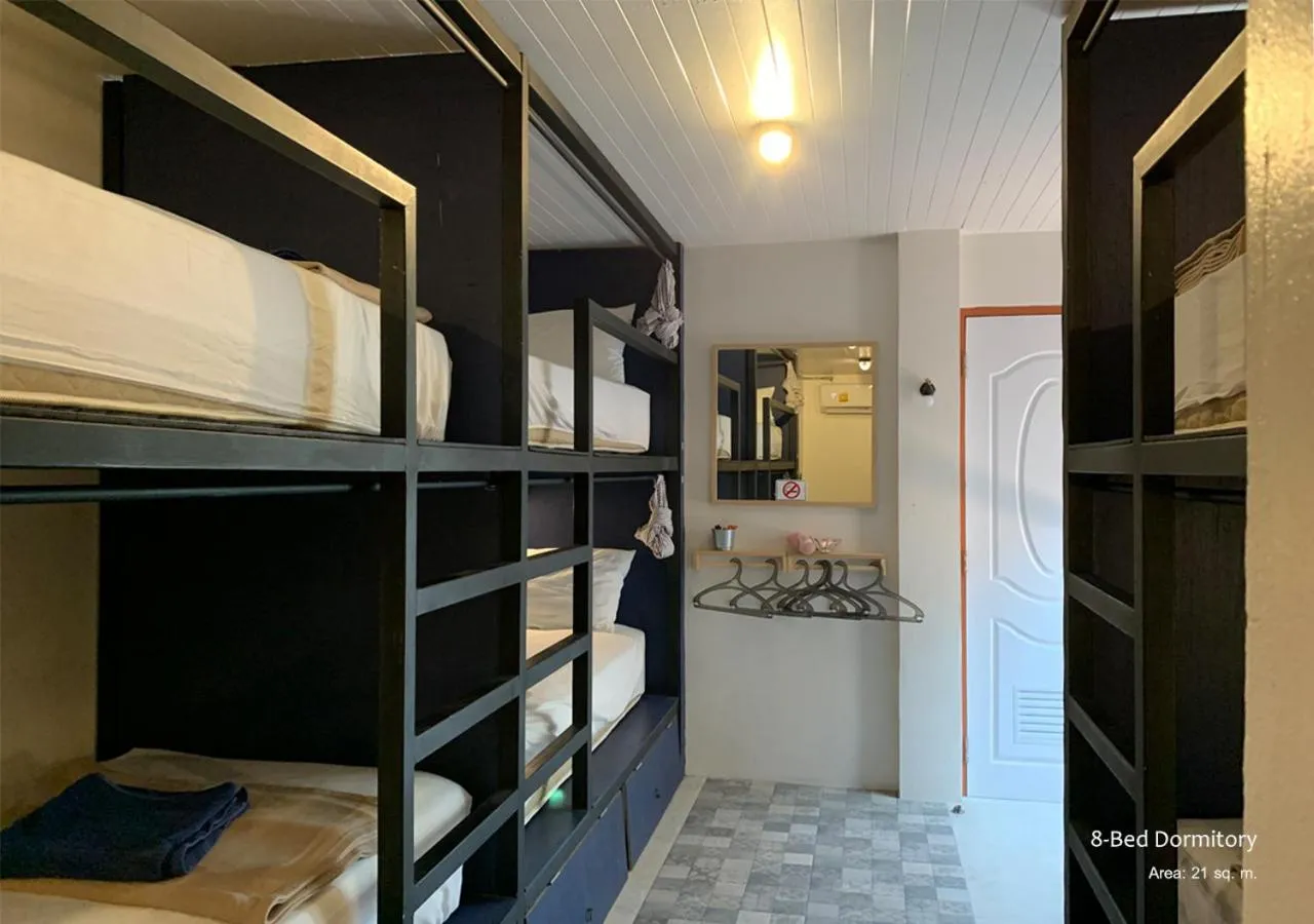 bunk bed, Bed in Stay Samed Hostel