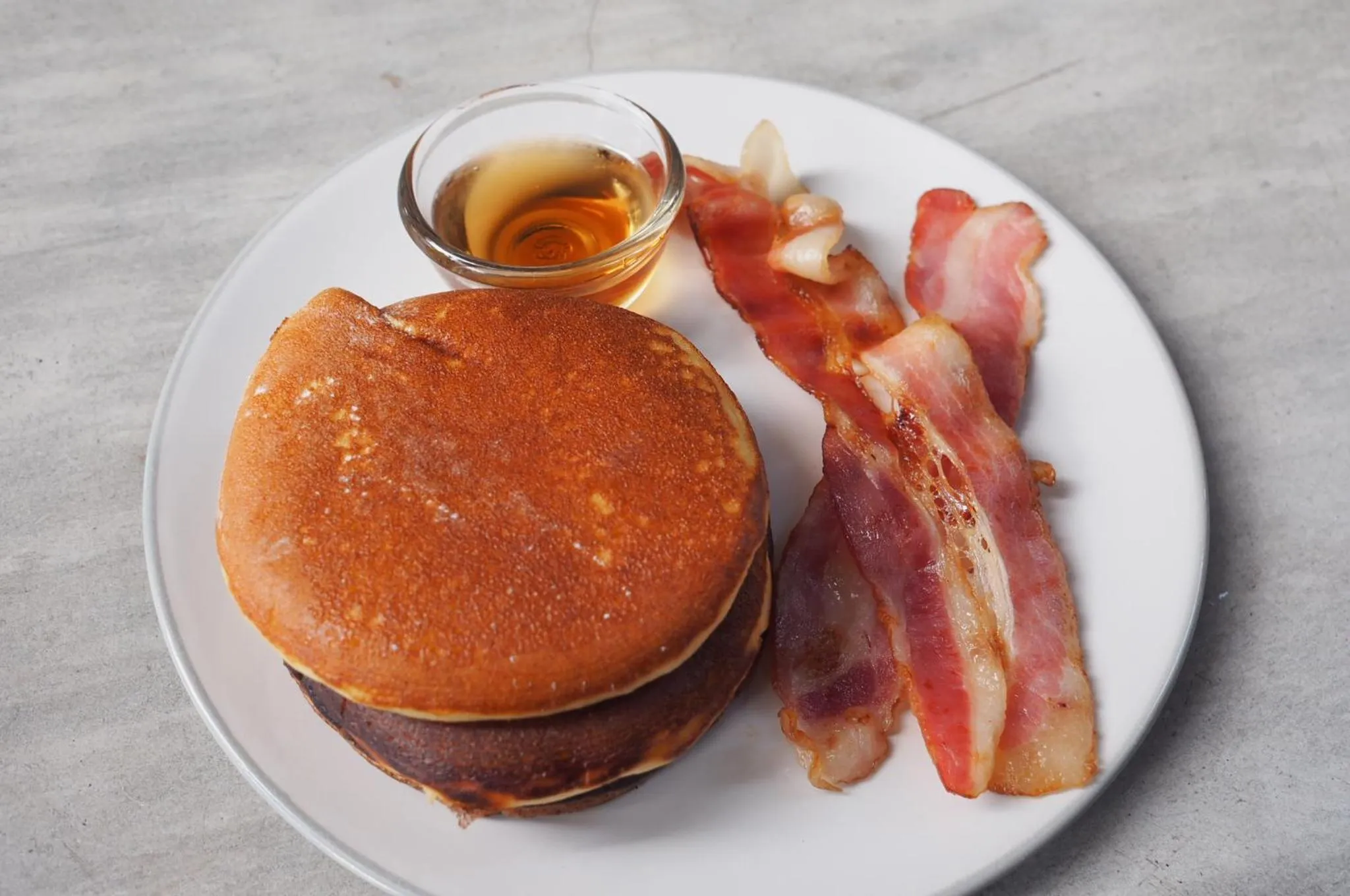 Food in Stay Samed Hostel